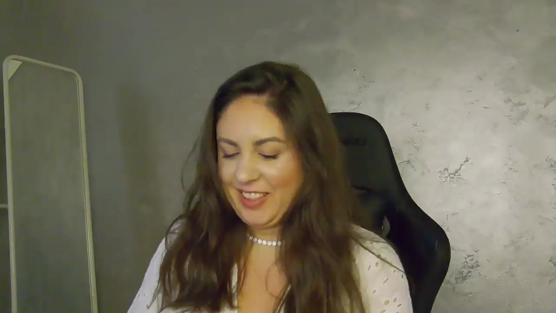 Gallery image thumbnail from NotVanilla's myfreecams stream on, 07/04/2025, 23:01 image 20 of 20