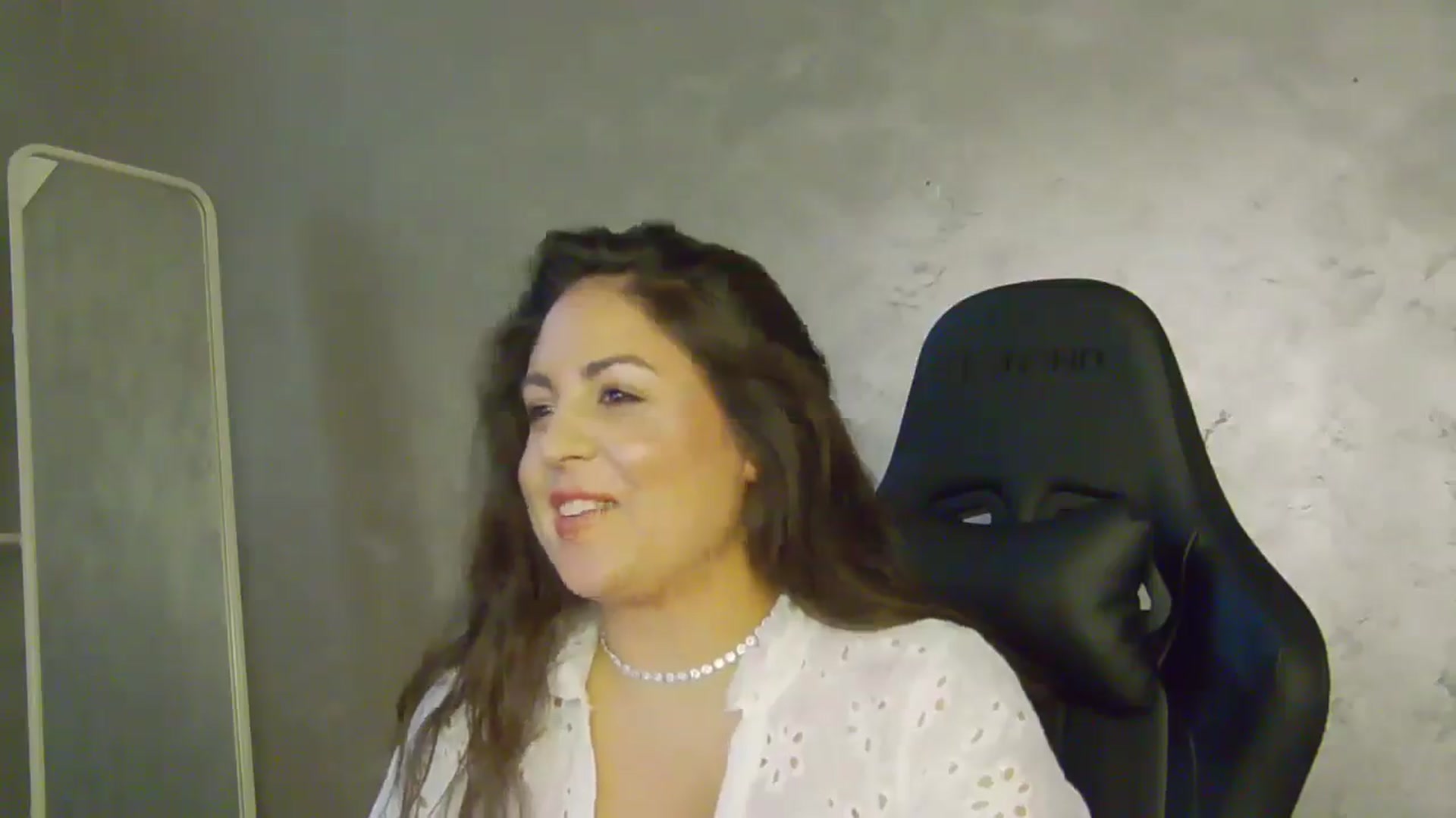 Gallery image thumbnail from NotVanilla's myfreecams stream on, 07/04/2025, 23:01 image 9 of 20