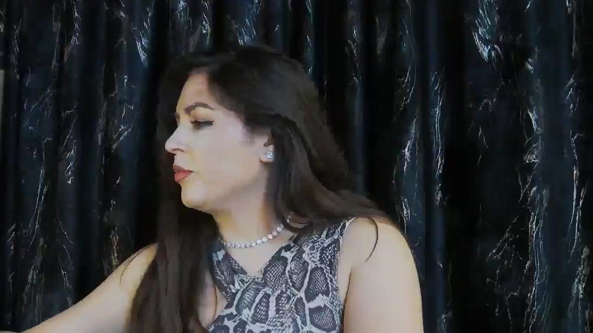 Gallery image thumbnail from NotVanilla's myfreecams stream on, 07/05/2025, 22:36 image 16 of 20