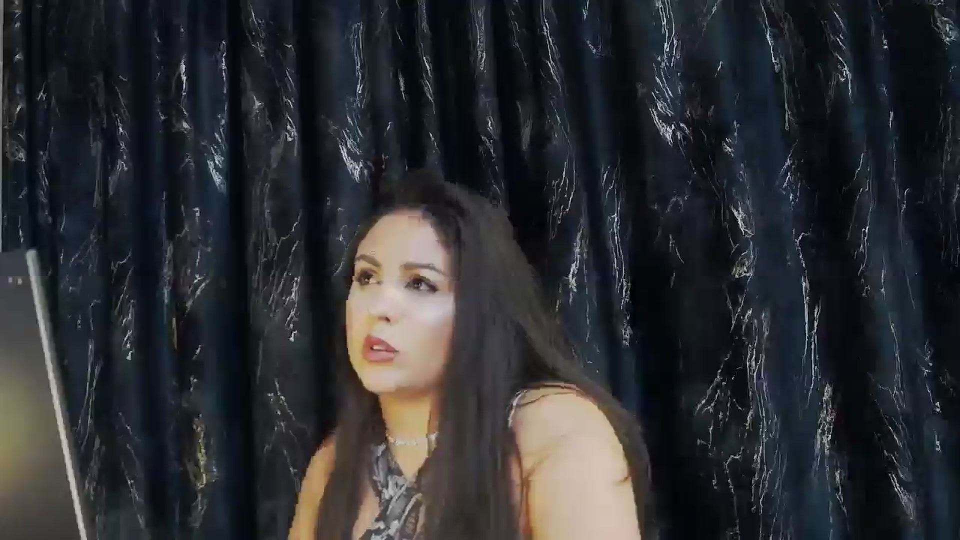 Gallery image thumbnail from NotVanilla's myfreecams stream on, 07/06/2025, 24:28 image 16 of 20