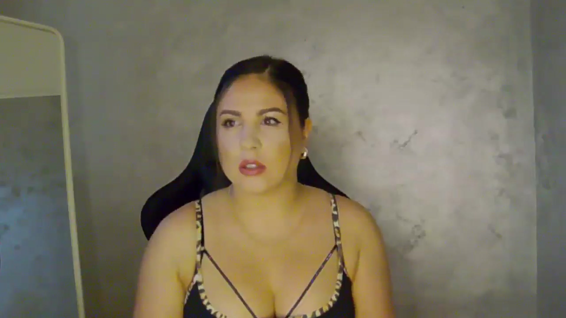 Gallery image thumbnail from NotVanilla's myfreecams stream on, 07/07/2025, 01:56 image 2 of 20