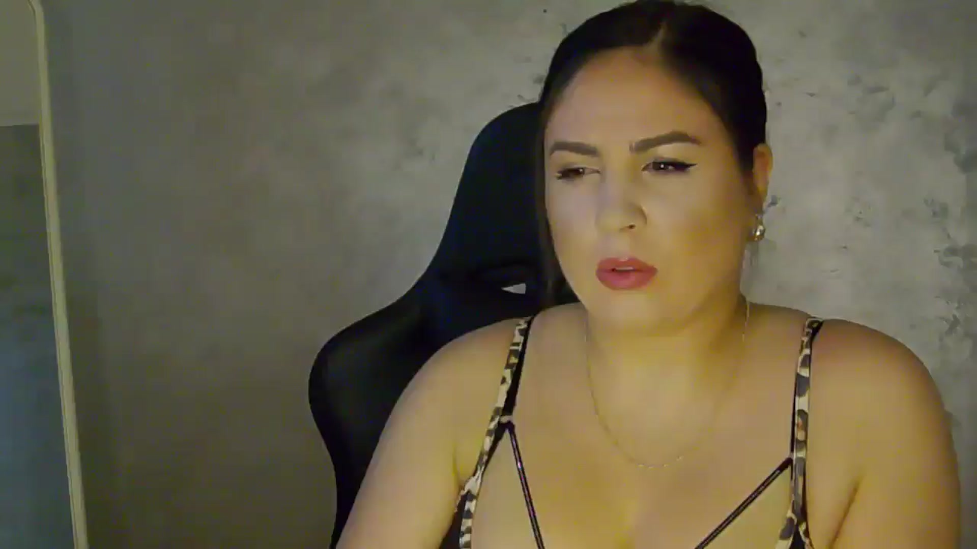 Gallery image thumbnail from NotVanilla's myfreecams stream on, 07/07/2025, 01:56 image 17 of 20