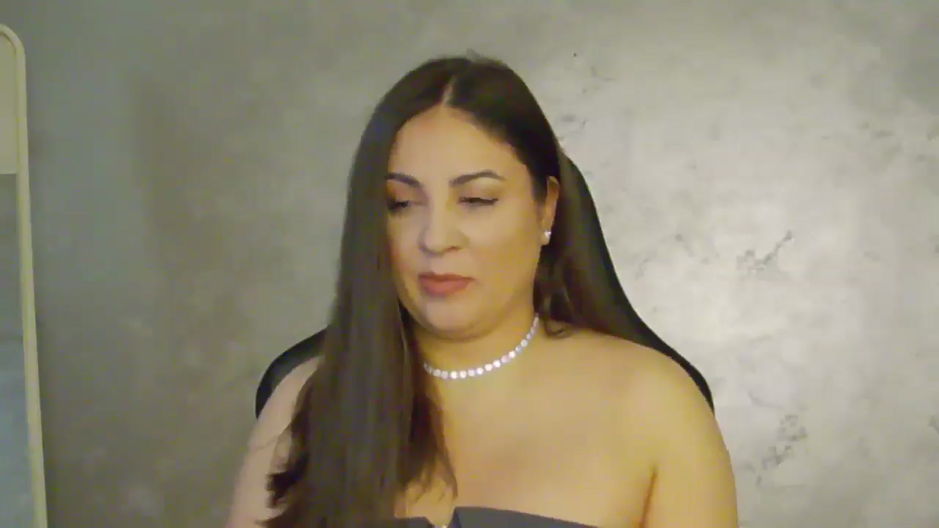 Gallery image thumbnail from NotVanilla's myfreecams stream on, 07/08/2025, 21:10 image 2 of 20