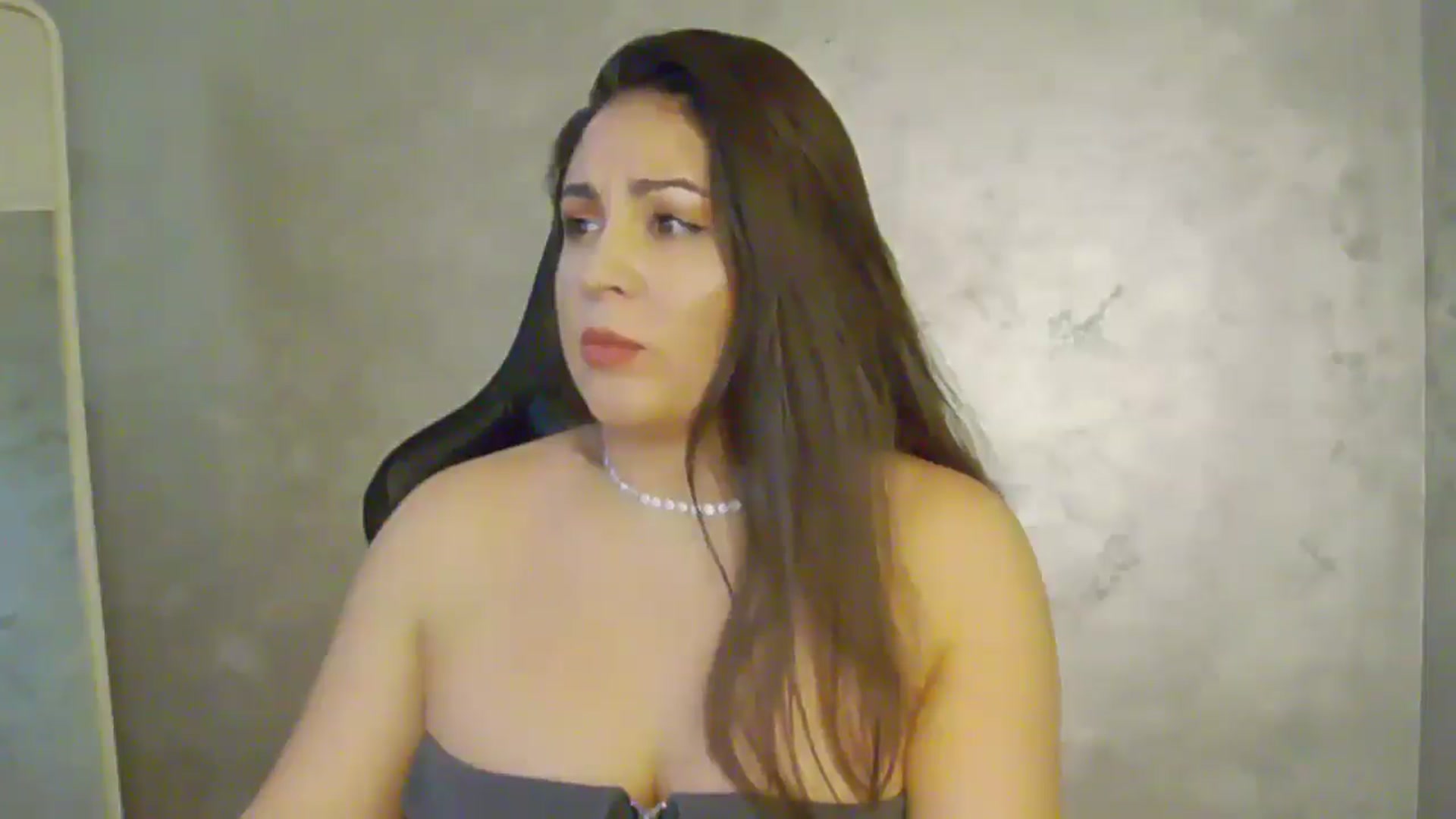 Gallery image thumbnail from NotVanilla's myfreecams stream on, 07/08/2025, 22:51 image 19 of 20