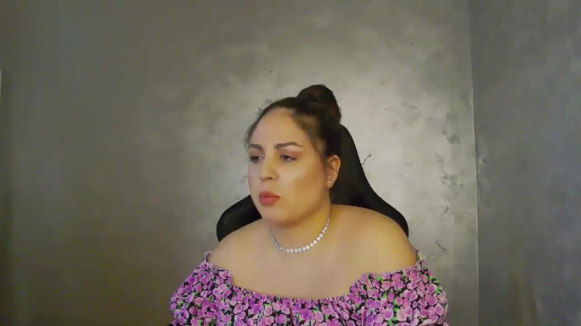 Gallery image thumbnail from NotVanilla's myfreecams stream on, 07/10/2025, 22:21 image 1 of 20