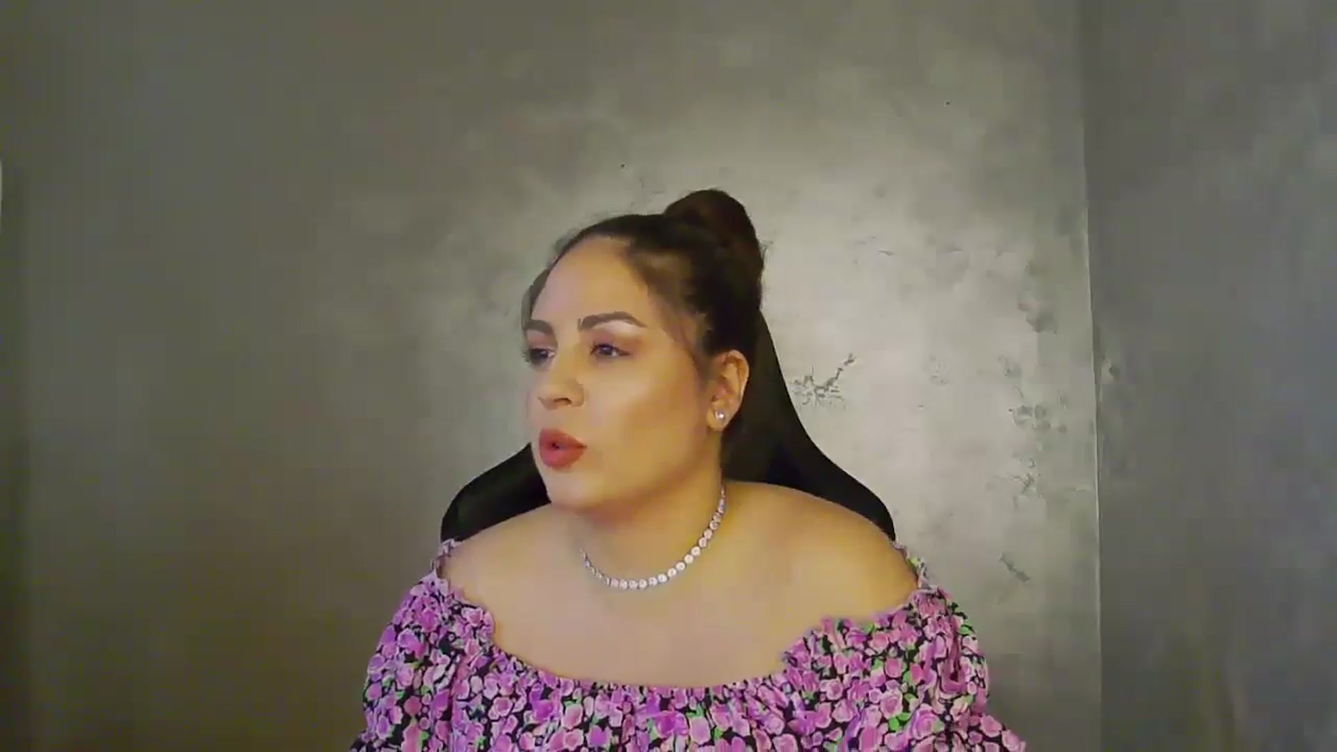 Gallery image thumbnail from NotVanilla's myfreecams stream on, 07/10/2025, 22:21 image 9 of 20