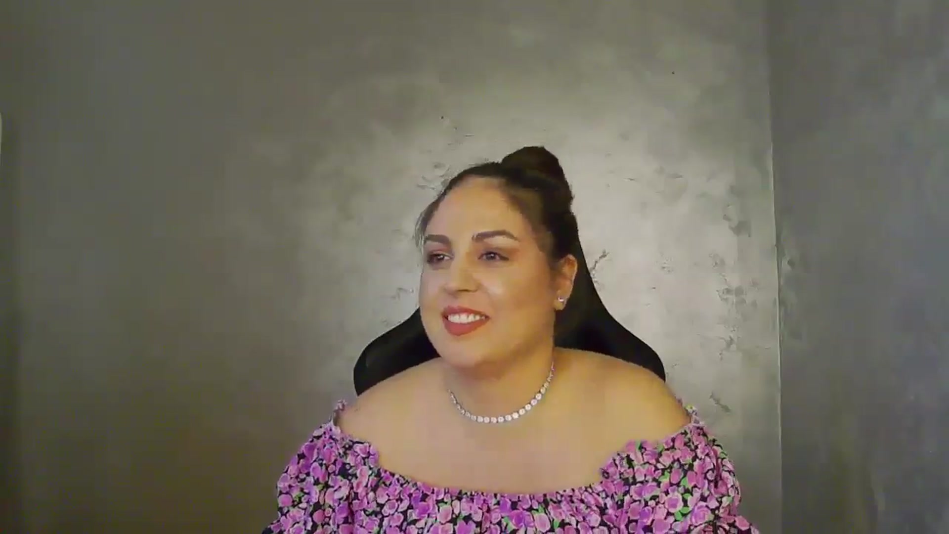 Gallery image thumbnail from NotVanilla's myfreecams stream on, 07/10/2025, 22:21 image 2 of 20