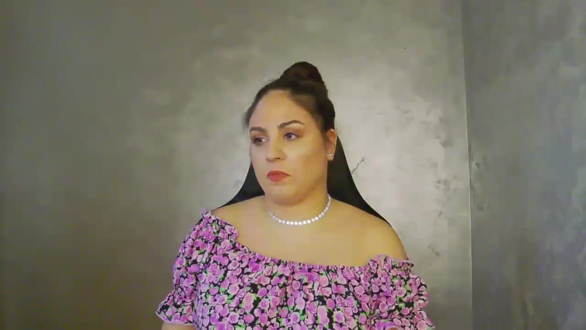 Gallery image thumbnail from NotVanilla's myfreecams stream on, 07/10/2025, 23:18 image 4 of 20