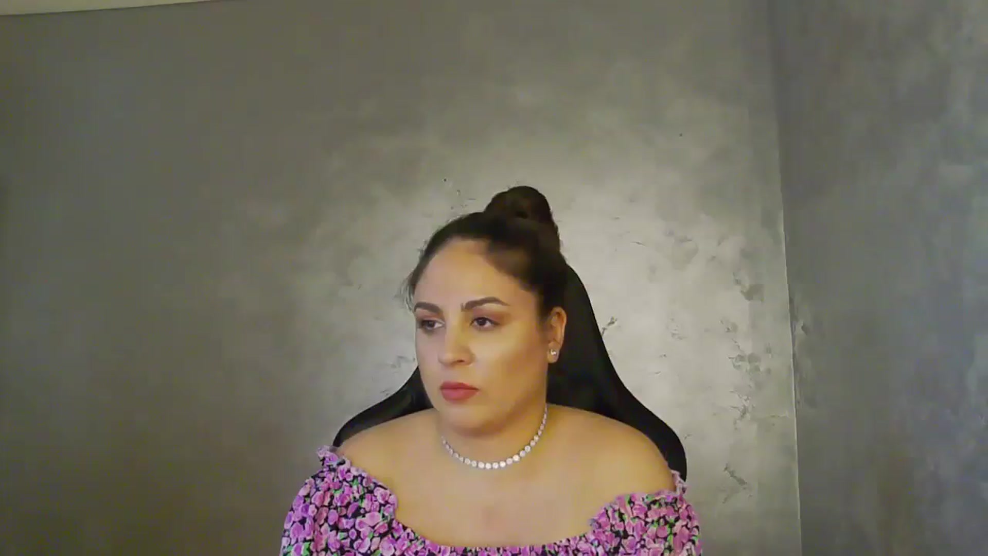 Gallery image thumbnail from NotVanilla's myfreecams stream on, 07/11/2025, 24:10 image 14 of 20