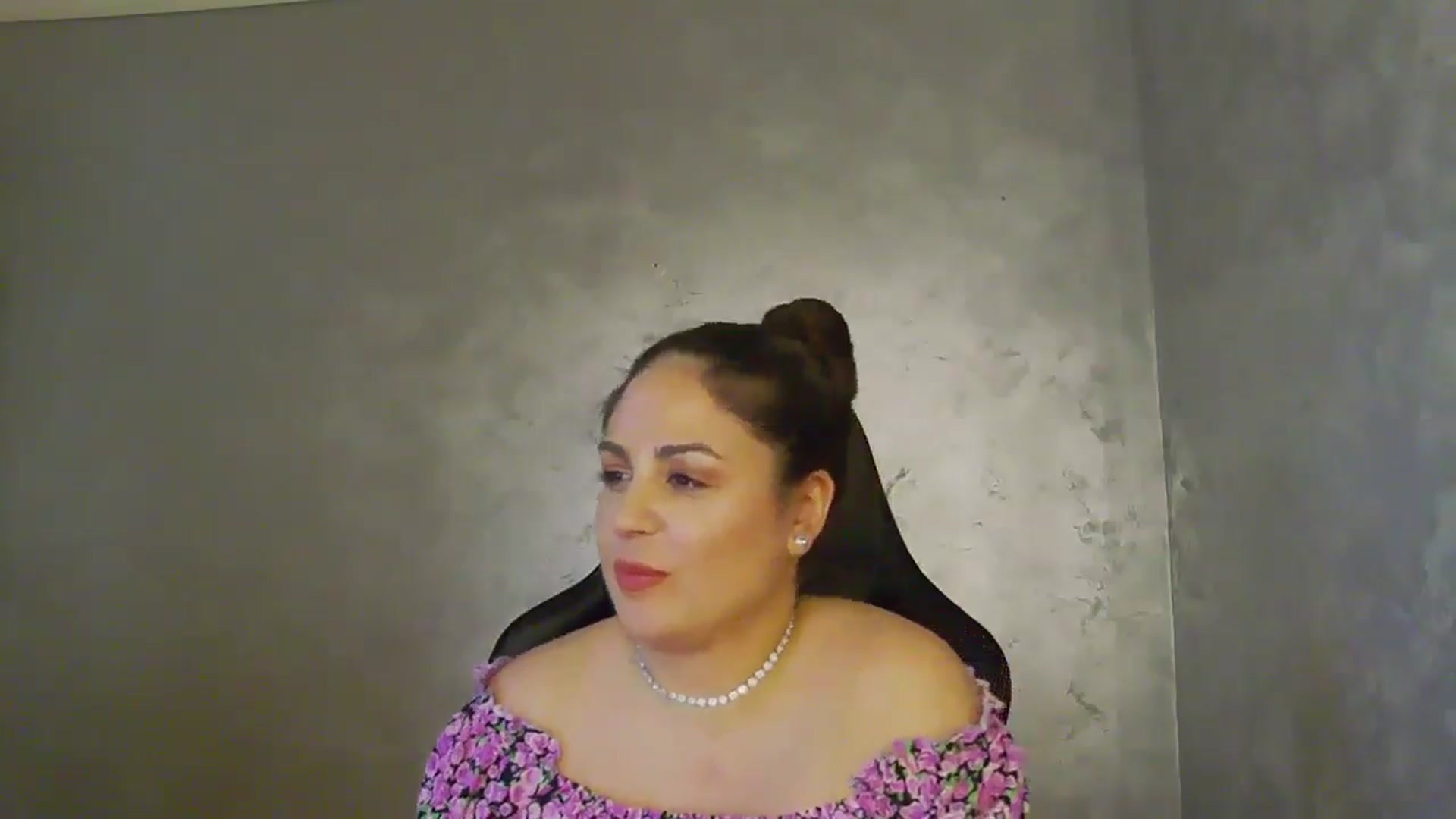 Gallery image thumbnail from NotVanilla's myfreecams stream on, 07/11/2025, 24:10 image 15 of 20