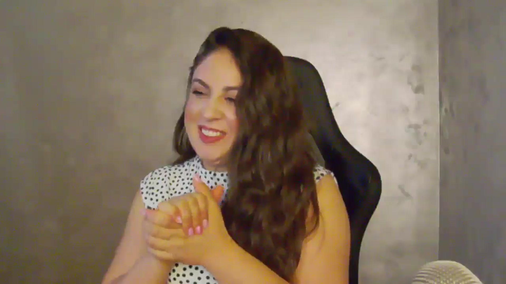 Gallery image thumbnail from NotVanilla's myfreecams stream on, 07/12/2025, 22:20 image 4 of 20
