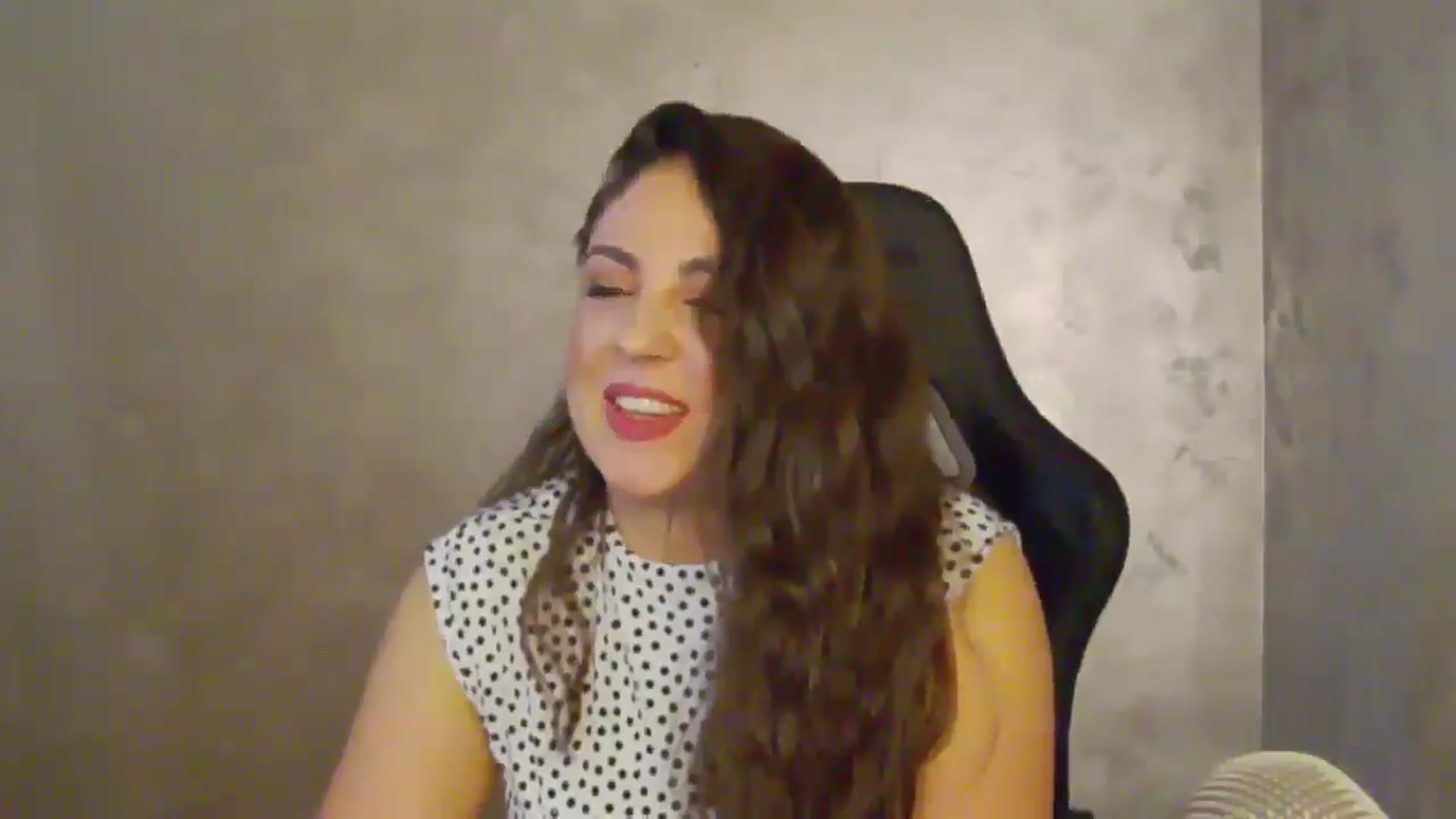 Gallery image thumbnail from NotVanilla's myfreecams stream on, 07/12/2025, 22:20 image 8 of 20