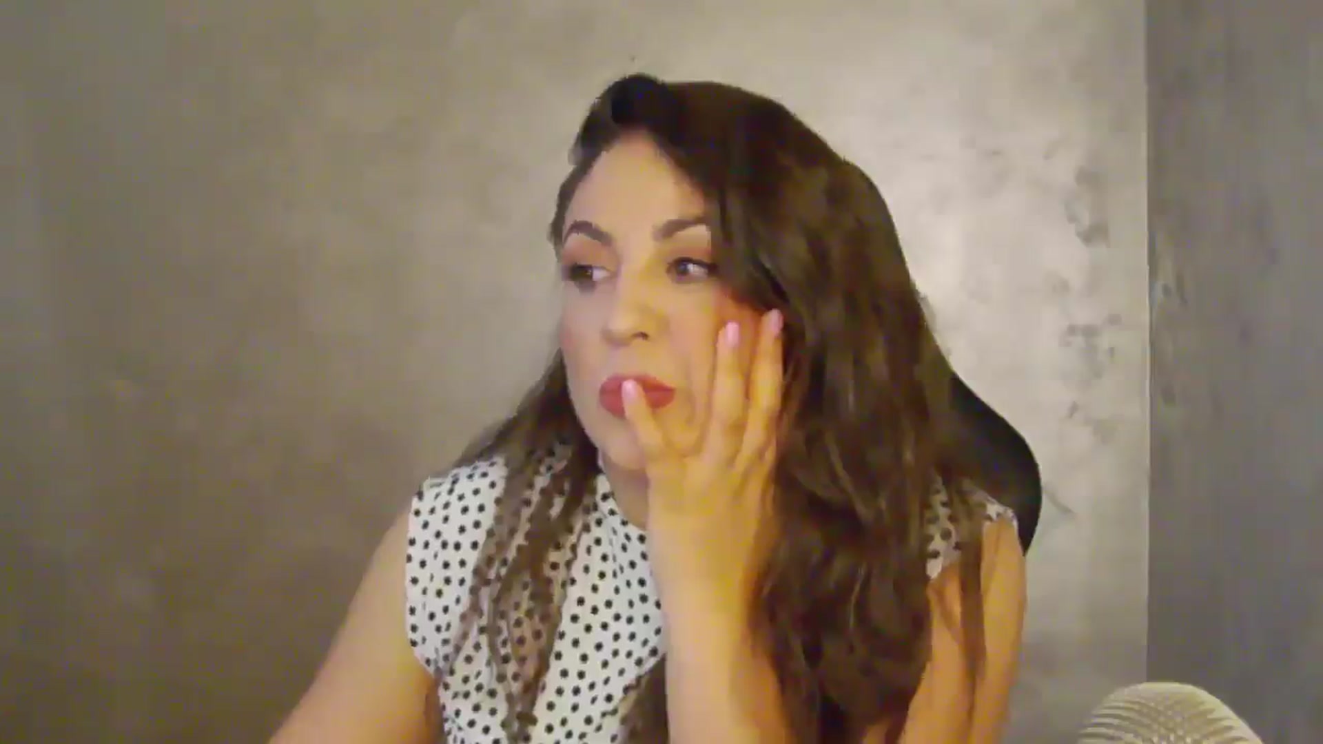 Gallery image thumbnail from NotVanilla's myfreecams stream on, 07/12/2025, 22:20 image 12 of 20