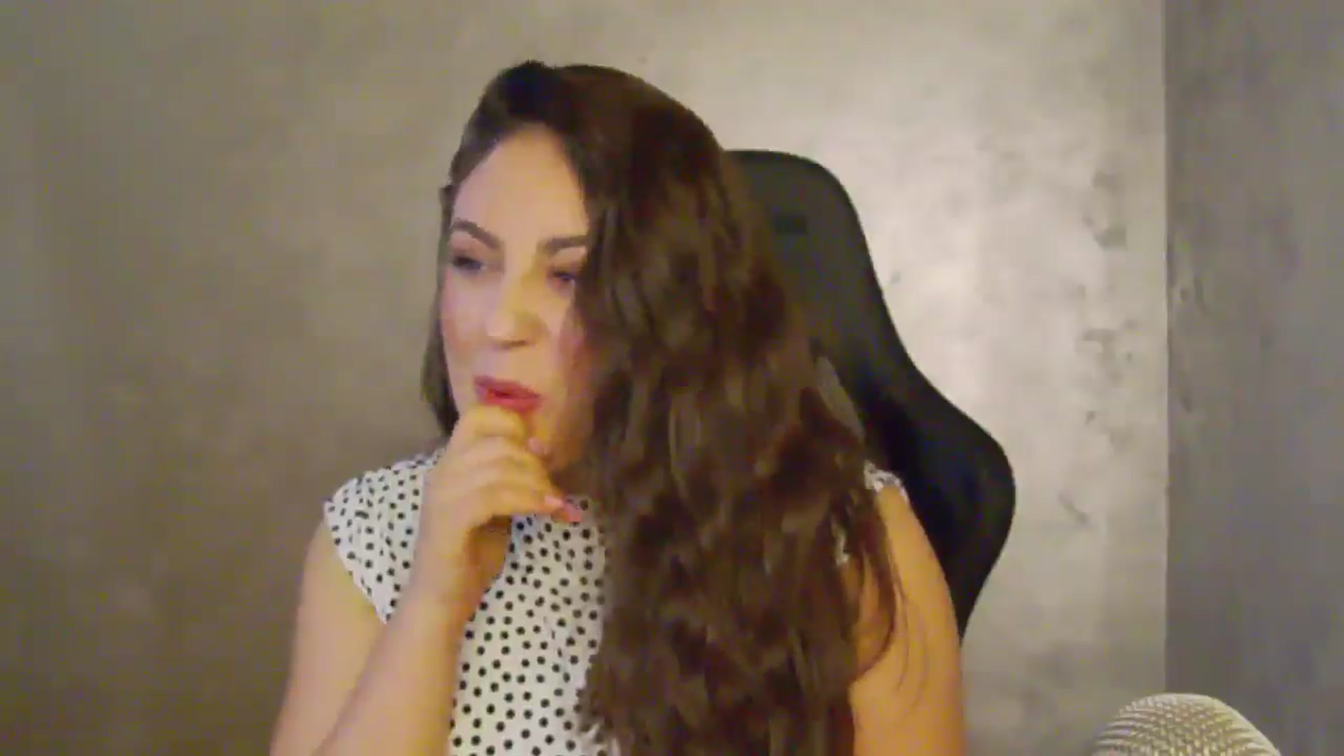 Gallery image thumbnail from NotVanilla's myfreecams stream on, 07/12/2025, 22:20 image 2 of 20