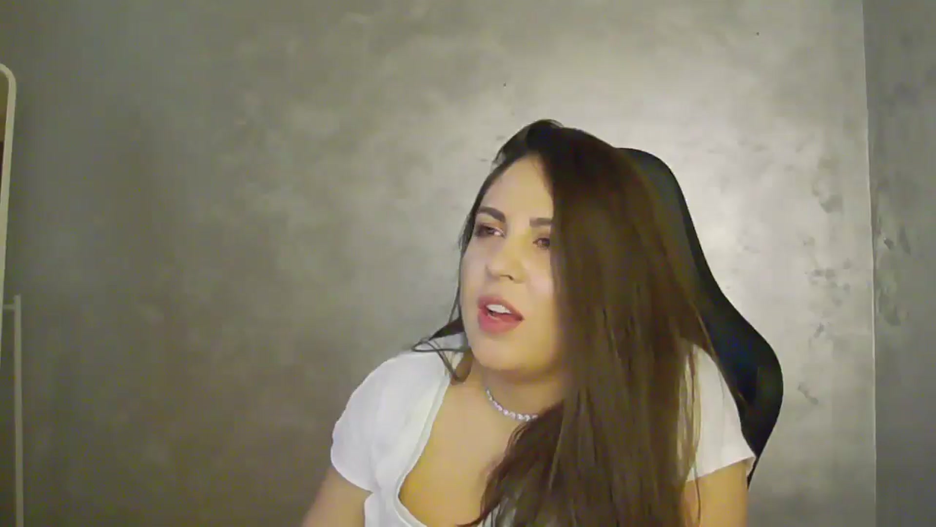 Gallery image thumbnail from NotVanilla's myfreecams stream on, 07/15/2025, 22:48 image 8 of 20