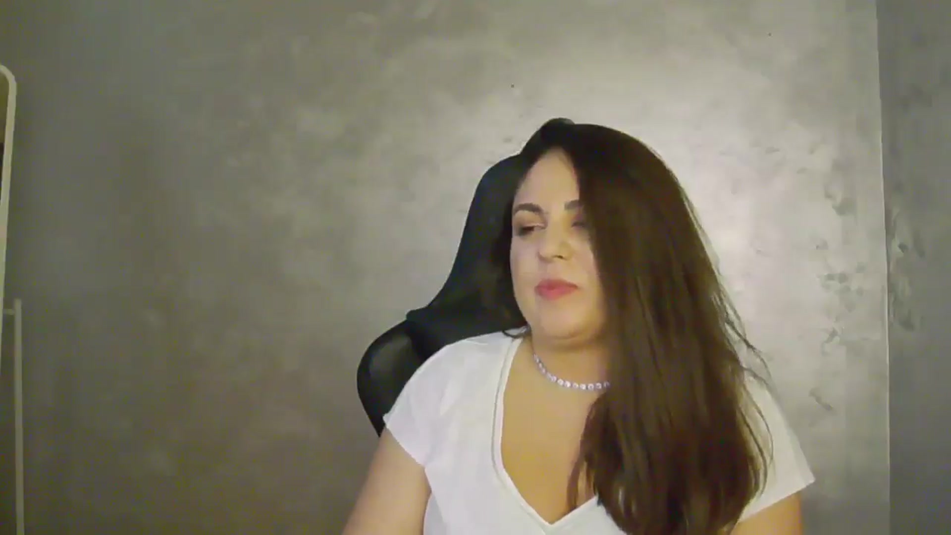 Gallery image thumbnail from NotVanilla's myfreecams stream on, 07/15/2025, 22:48 image 2 of 20