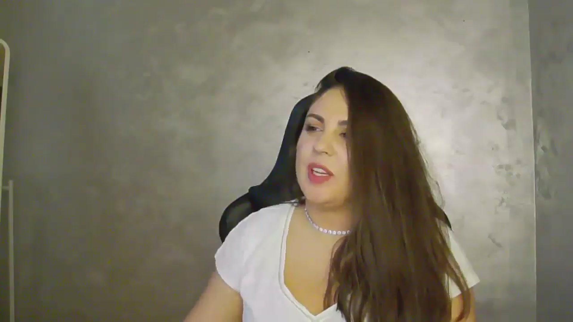 Gallery image thumbnail from NotVanilla's myfreecams stream on, 07/15/2025, 22:48 image 5 of 20