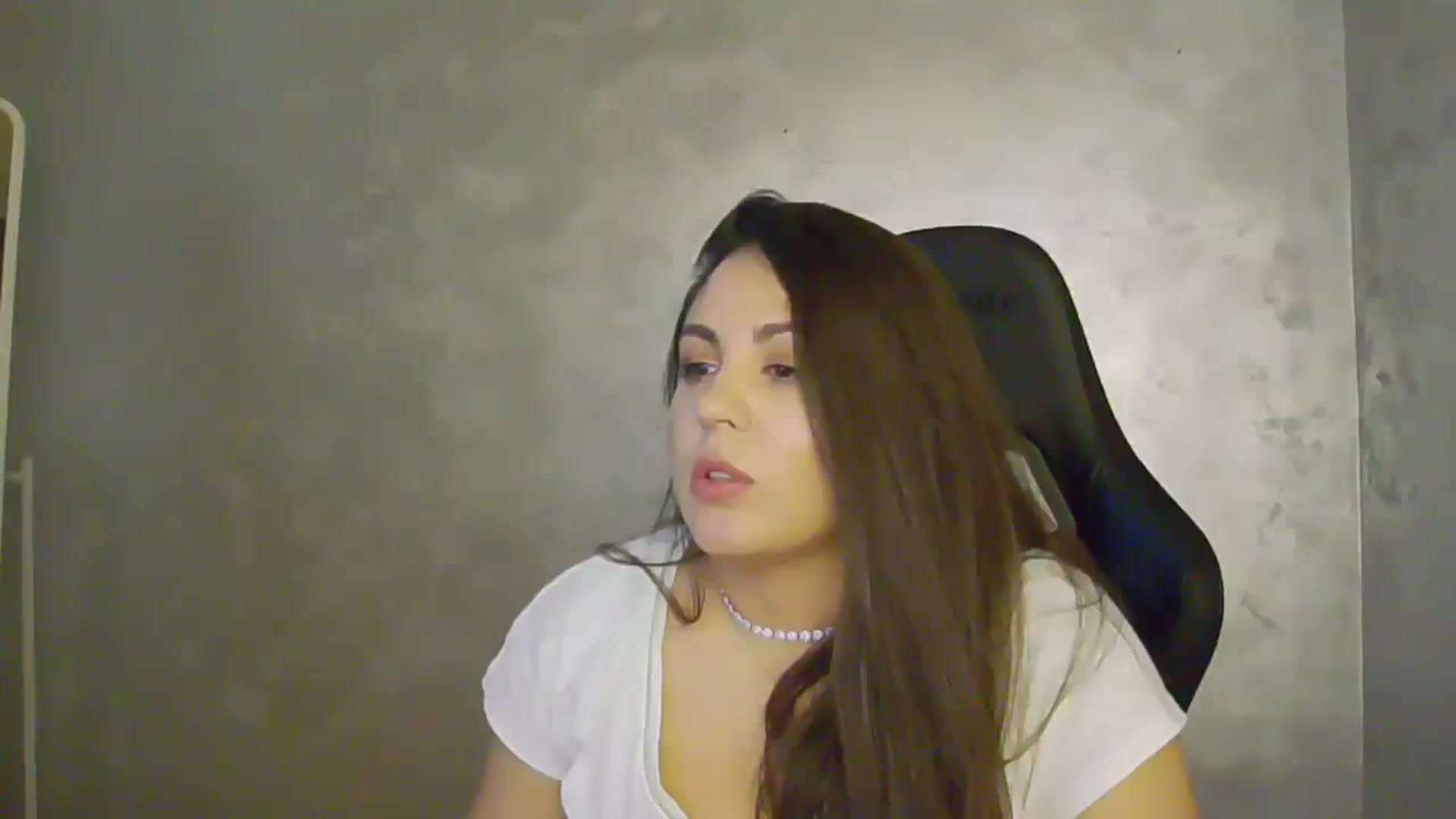 Gallery image thumbnail from NotVanilla's myfreecams stream on, 07/15/2025, 22:48 image 13 of 20
