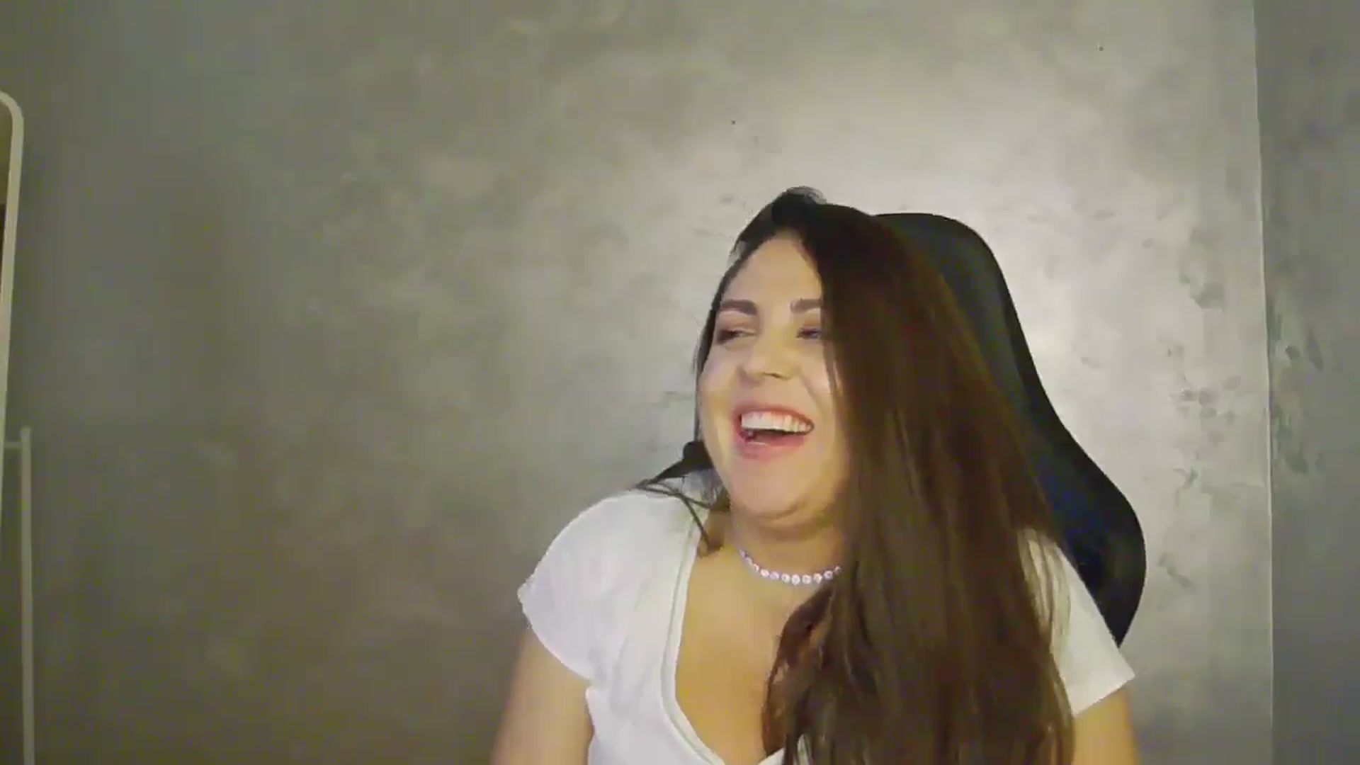 Gallery image thumbnail from NotVanilla's myfreecams stream on, 07/15/2025, 22:48 image 10 of 20