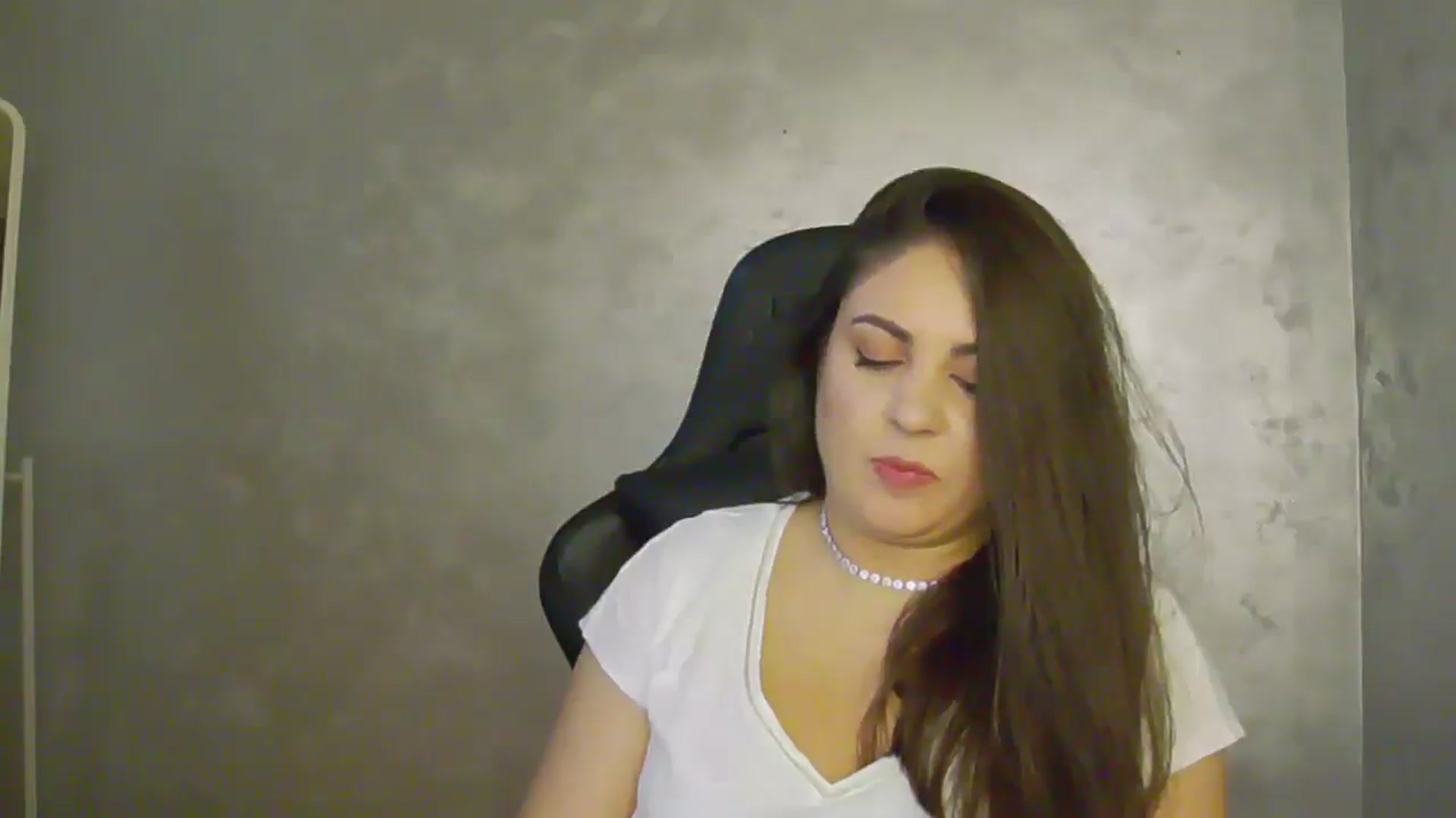 Gallery image thumbnail from NotVanilla's myfreecams stream on, 07/15/2025, 22:48 image 3 of 20