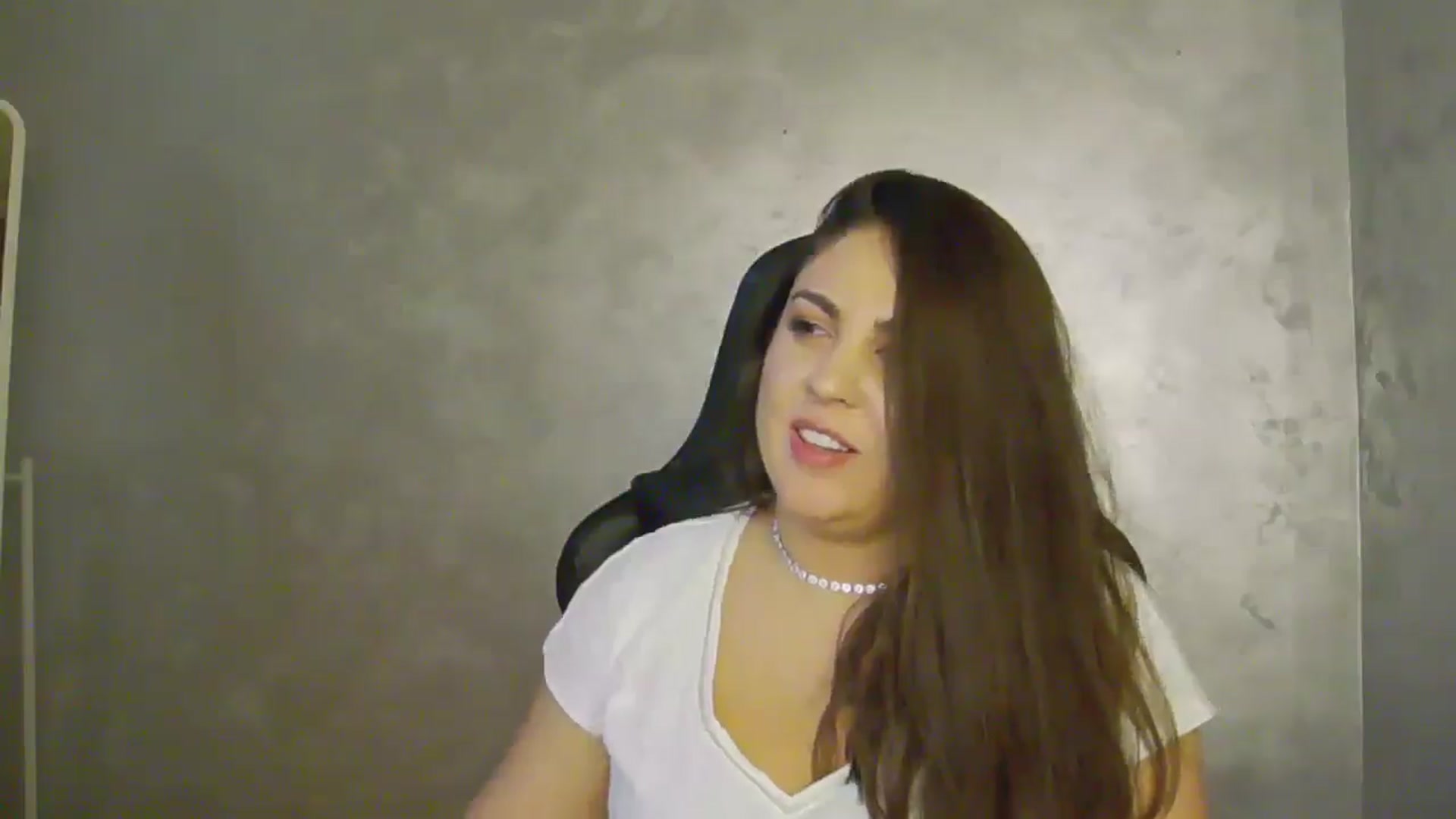 Gallery image thumbnail from NotVanilla's myfreecams stream on, 07/15/2025, 22:48 image 6 of 20