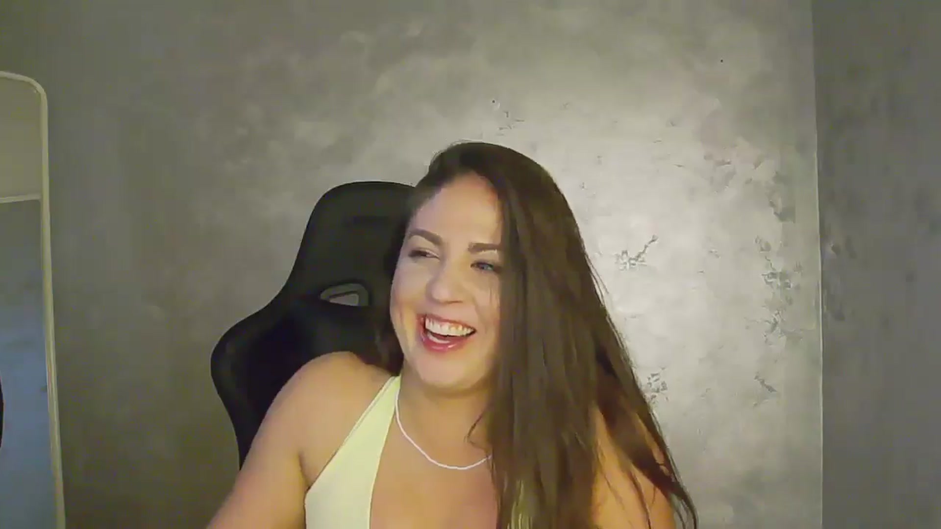 Gallery image thumbnail from NotVanilla's myfreecams stream on, 07/23/2025, 23:38 image 6 of 20