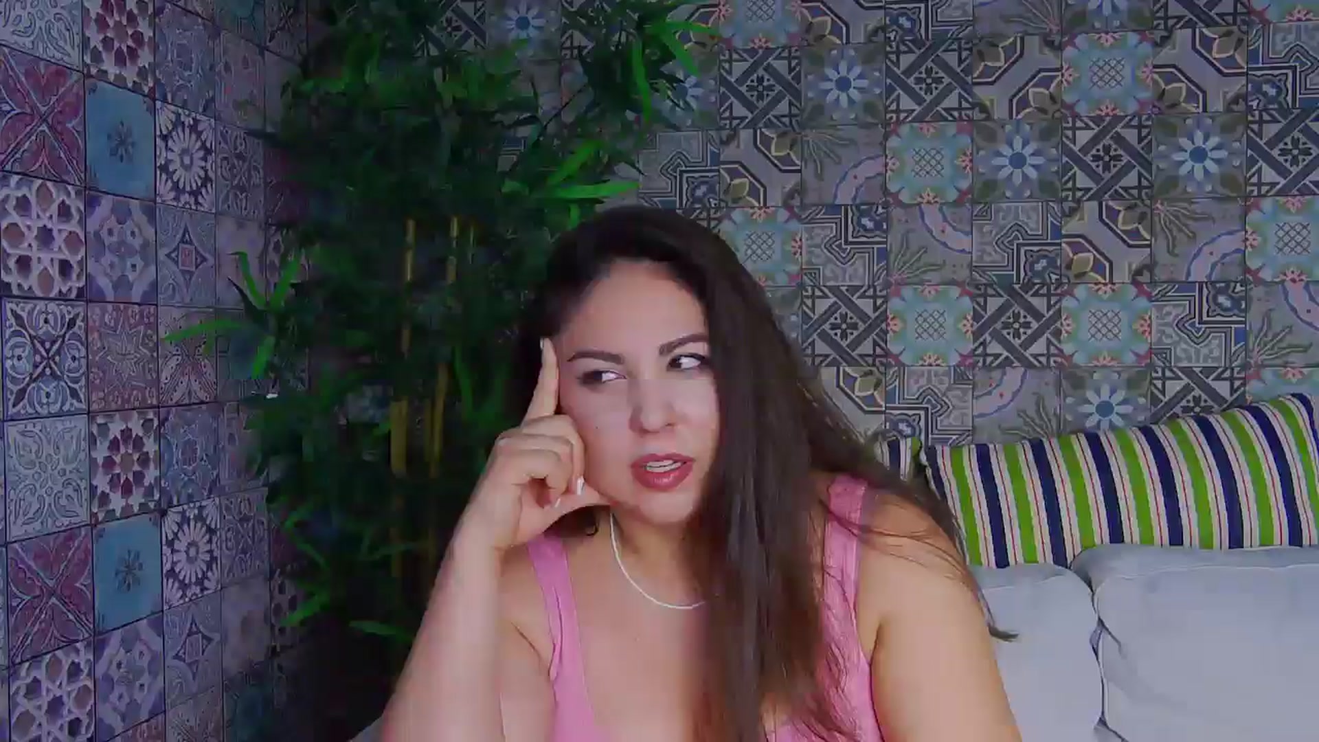 Gallery image thumbnail from NotVanilla's myfreecams stream on, 07/25/2025, 05:07 image 6 of 20