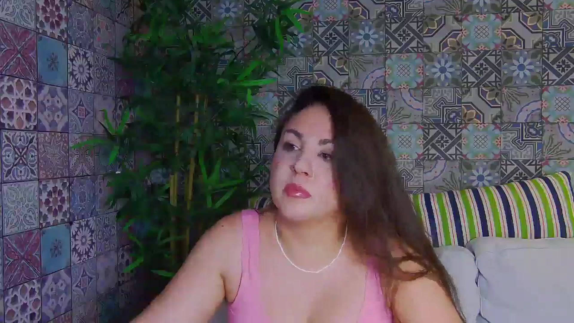 Gallery image thumbnail from NotVanilla's myfreecams stream on, 07/25/2025, 05:07 image 2 of 20