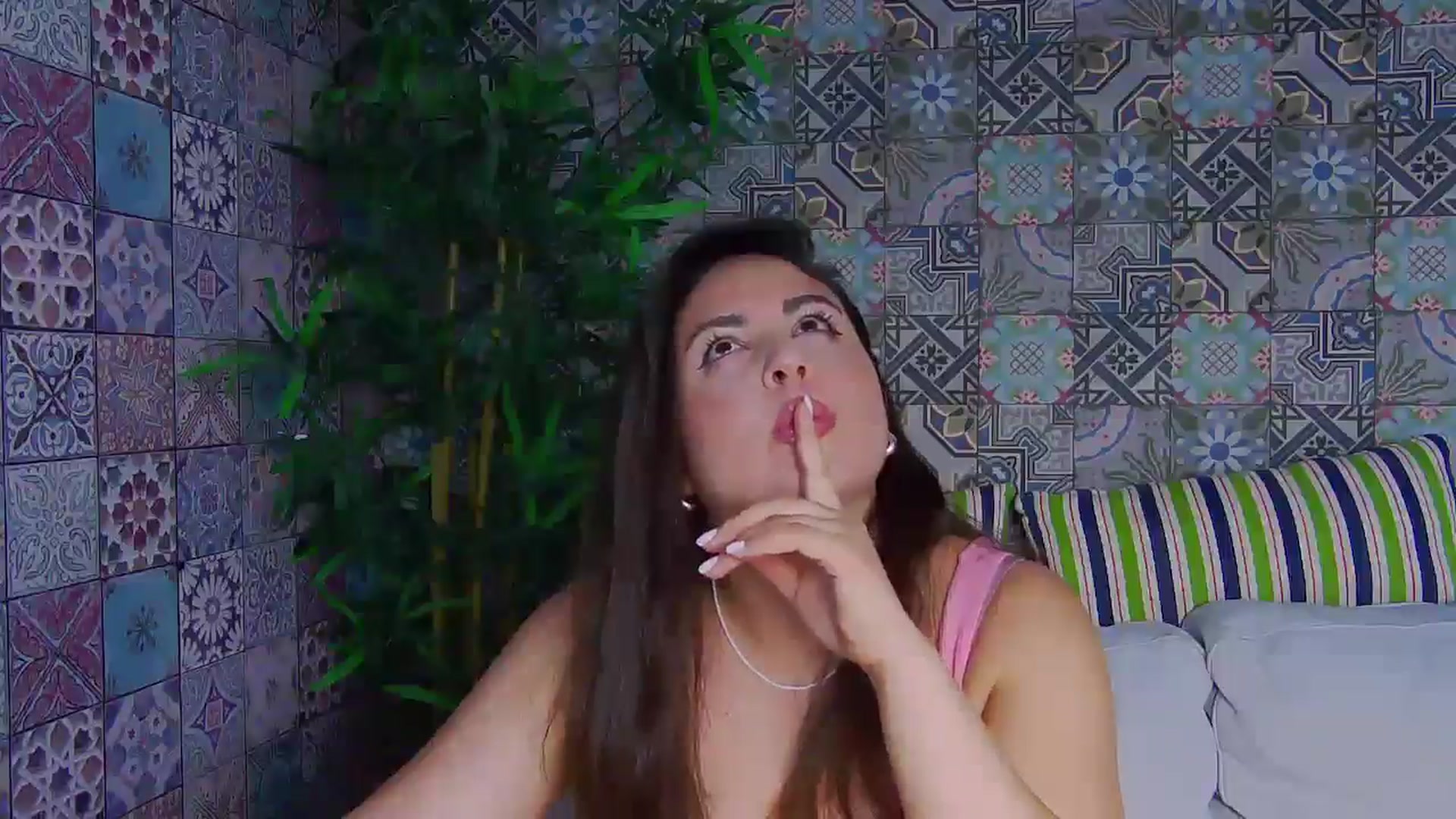 Gallery image thumbnail from NotVanilla's myfreecams stream on, 07/25/2025, 05:07 image 10 of 20