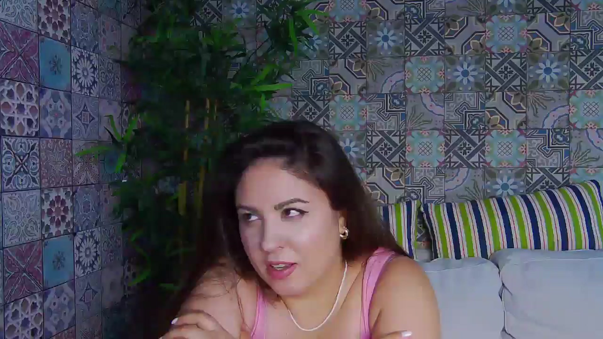 Gallery image thumbnail from NotVanilla's myfreecams stream on, 07/25/2025, 05:07 image 13 of 20