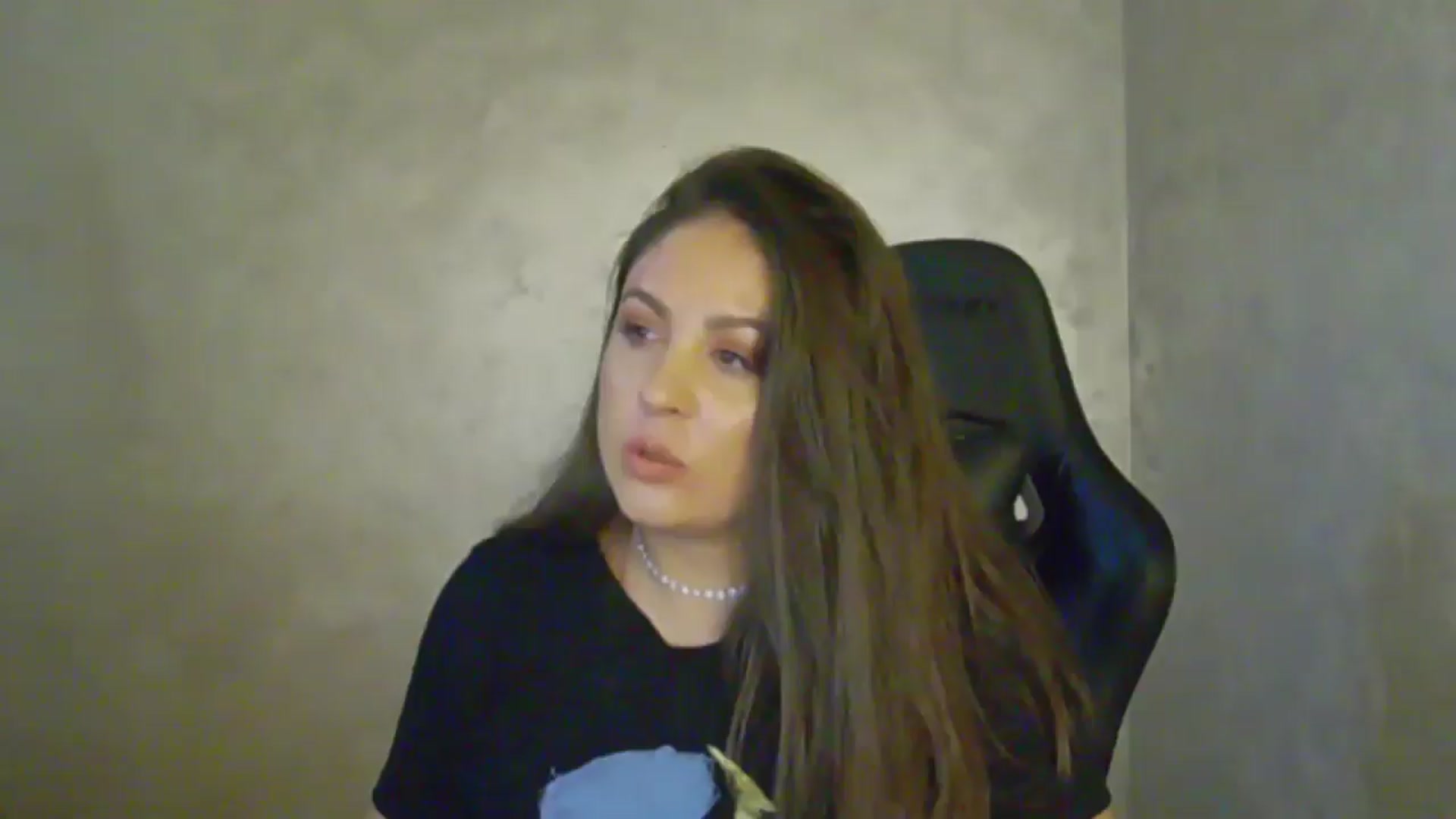Gallery image thumbnail from NotVanilla's myfreecams stream on, 07/26/2025, 21:39 image 15 of 20