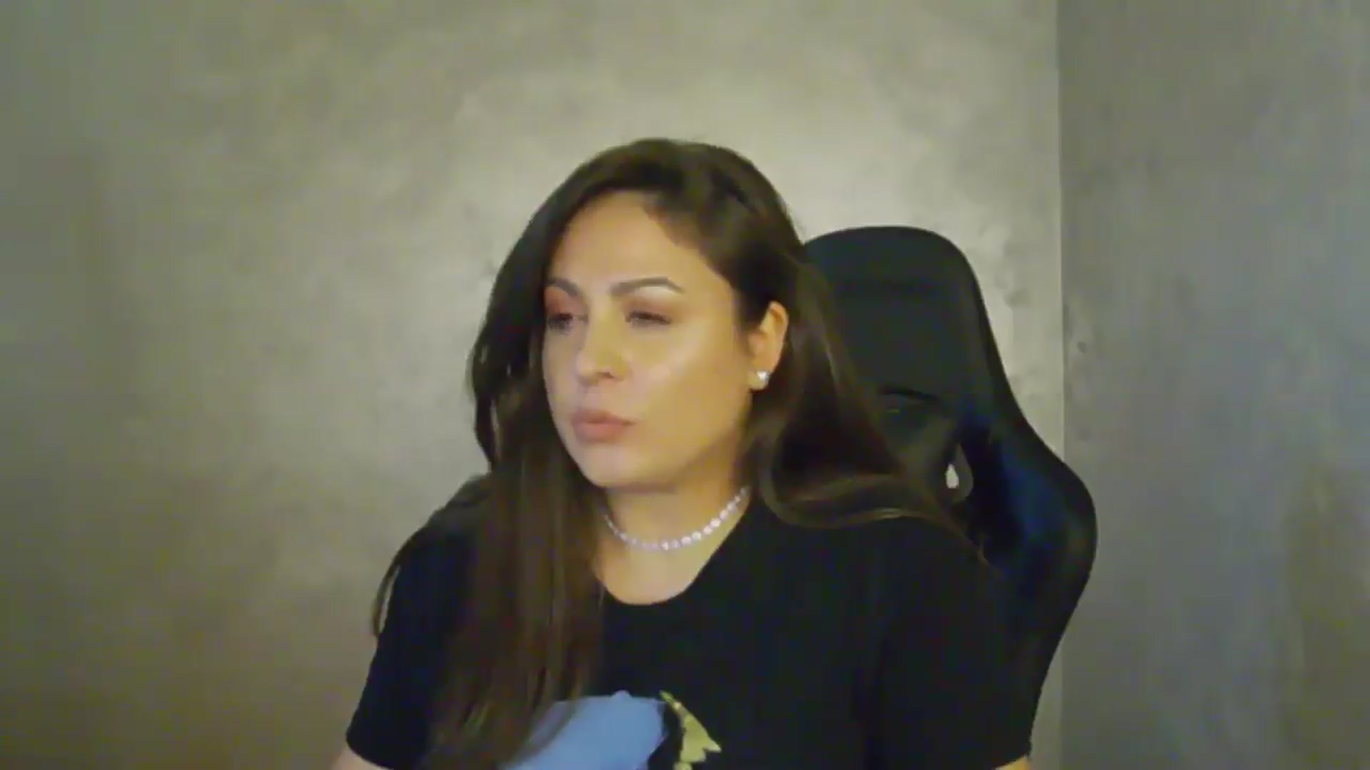Gallery image thumbnail from NotVanilla's myfreecams stream on, 07/26/2025, 21:39 image 5 of 20