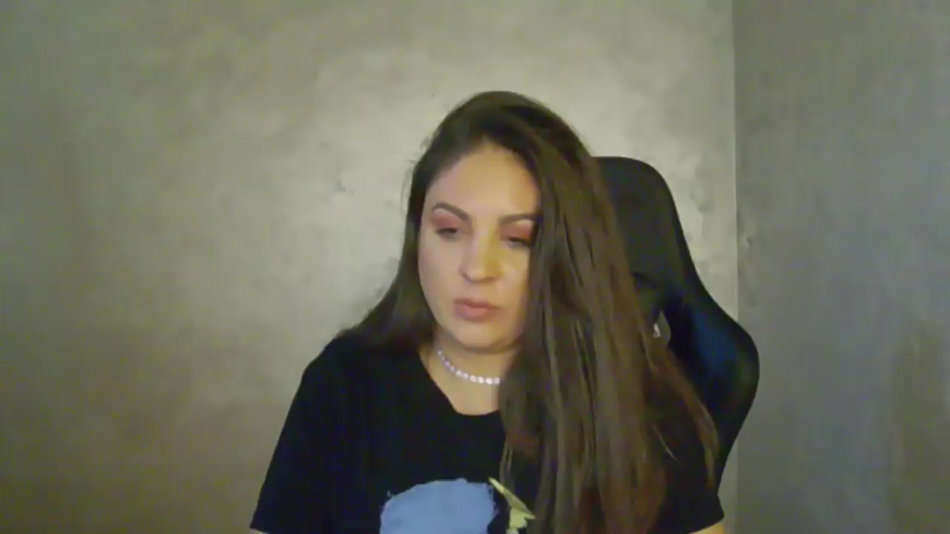 Gallery image thumbnail from NotVanilla's myfreecams stream on, 07/26/2025, 21:39 image 14 of 20