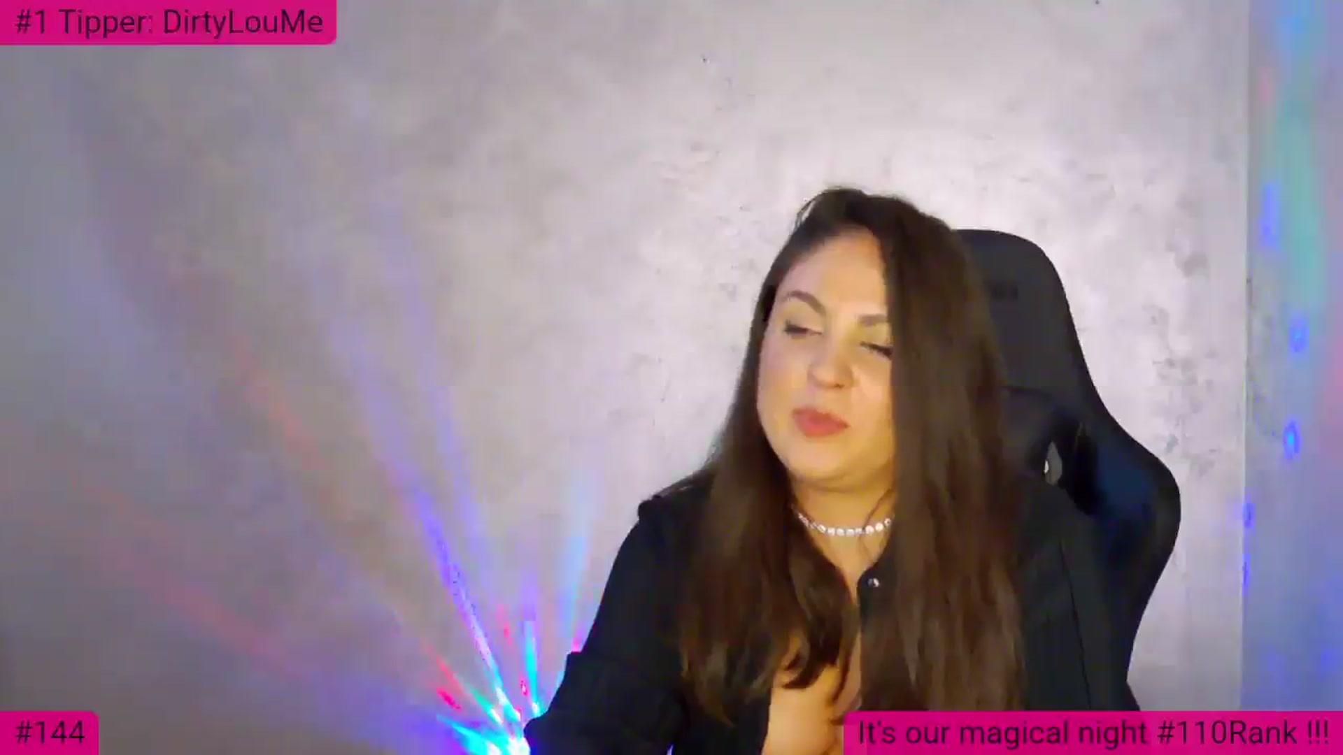 Gallery image thumbnail from NotVanilla's myfreecams stream on, 07/28/2025, 03:10 image 16 of 20
