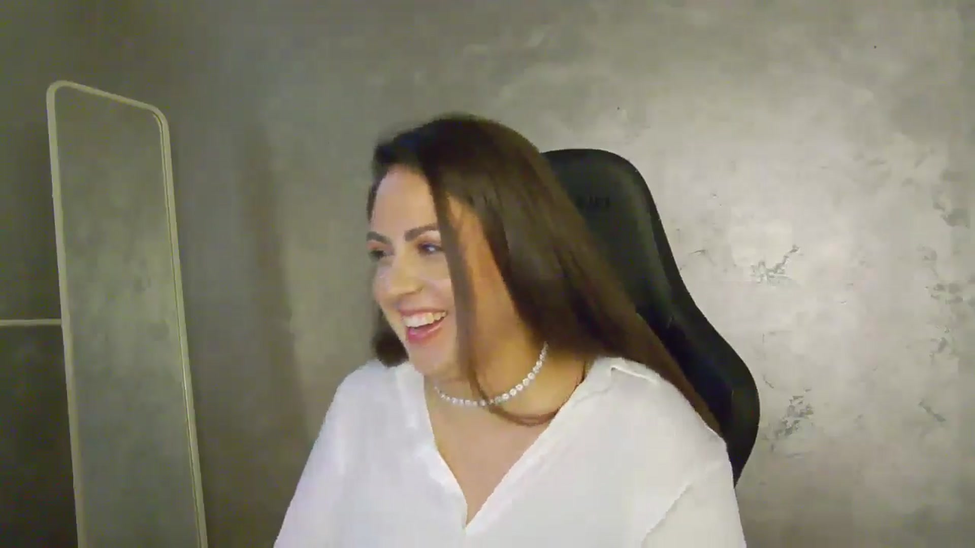 Gallery image thumbnail from NotVanilla's myfreecams stream on, 07/28/2025, 23:12 image 19 of 20