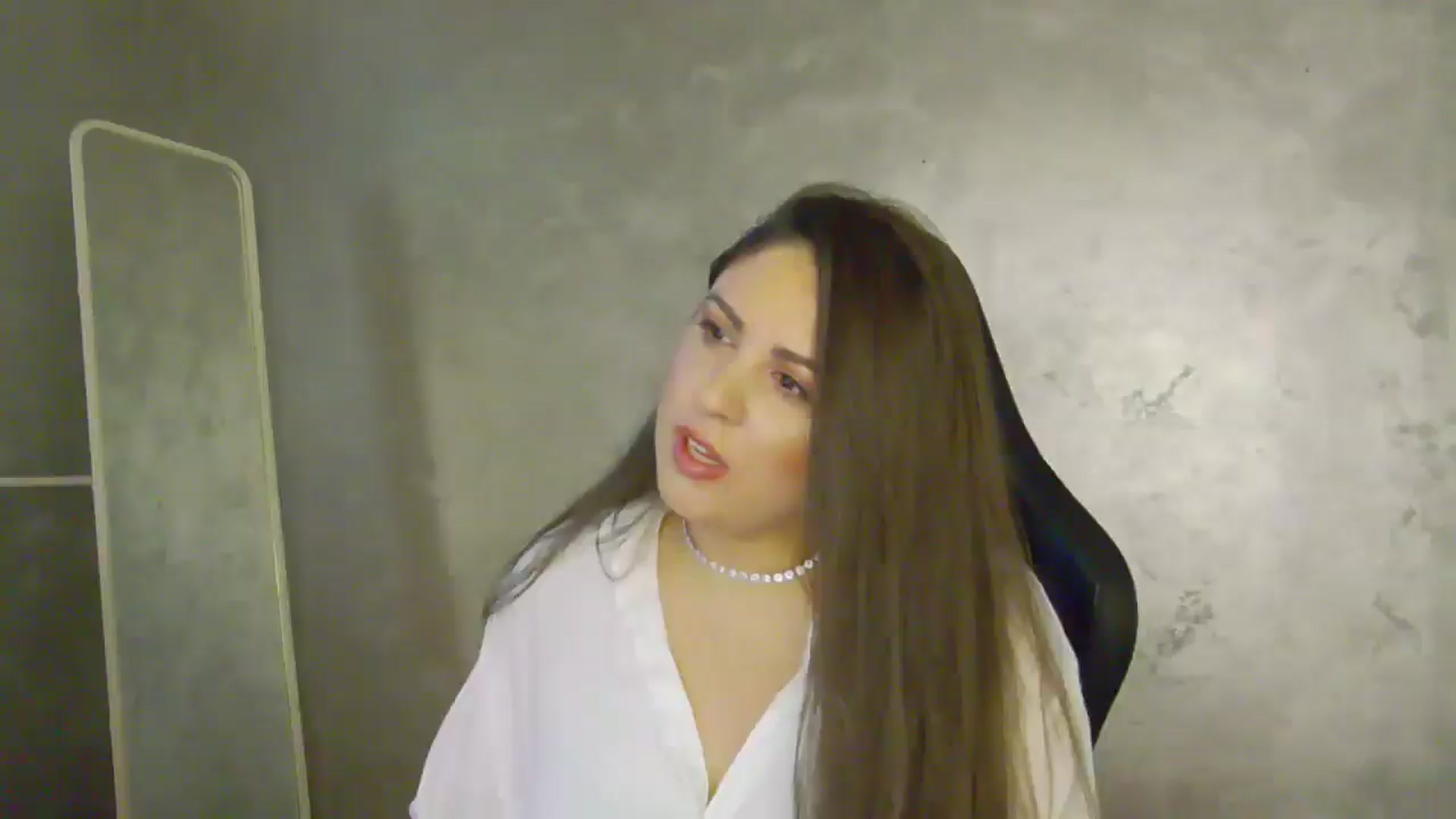 Gallery image thumbnail from NotVanilla's myfreecams stream on, 07/28/2025, 23:12 image 14 of 20