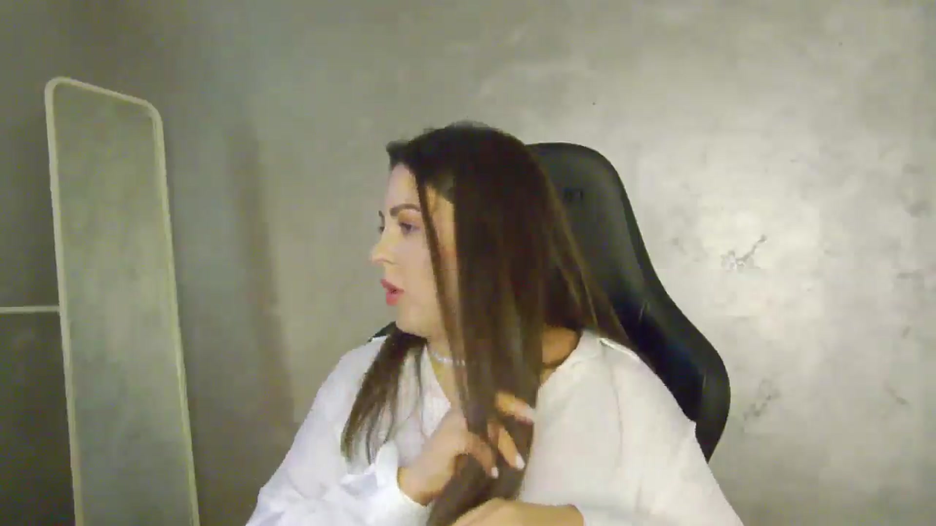 Gallery image thumbnail from NotVanilla's myfreecams stream on, 07/28/2025, 23:12 image 18 of 20
