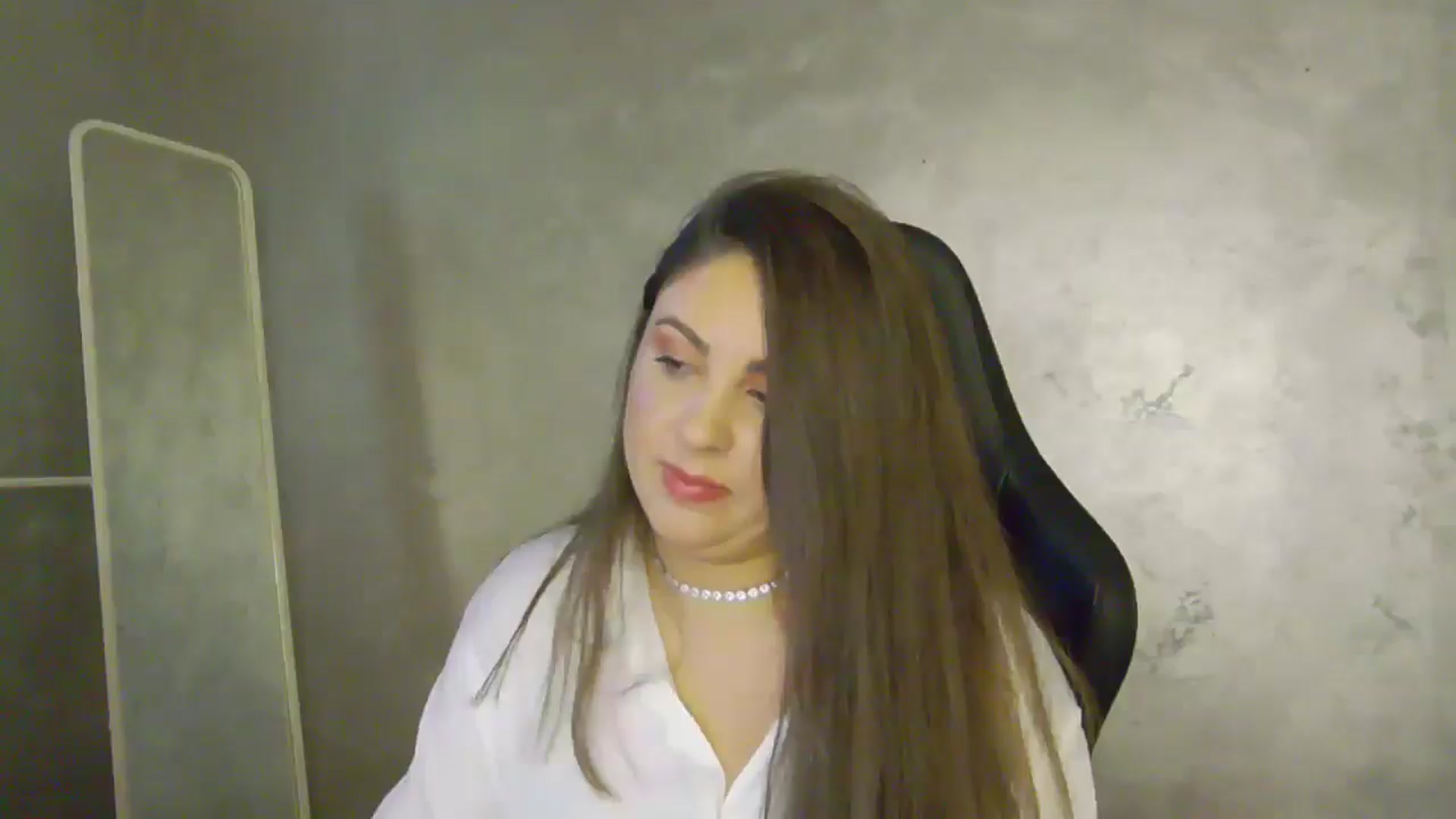Gallery image thumbnail from NotVanilla's myfreecams stream on, 07/28/2025, 23:12 image 15 of 20
