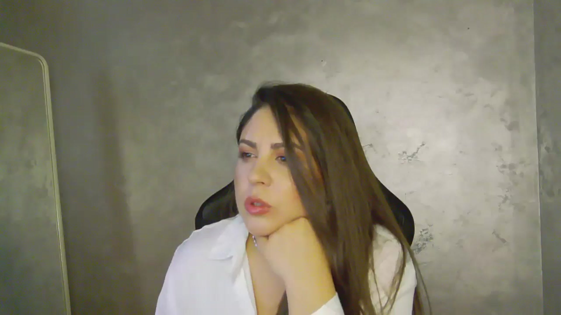Gallery image thumbnail from NotVanilla's myfreecams stream on, 07/28/2025, 23:46 image 16 of 20