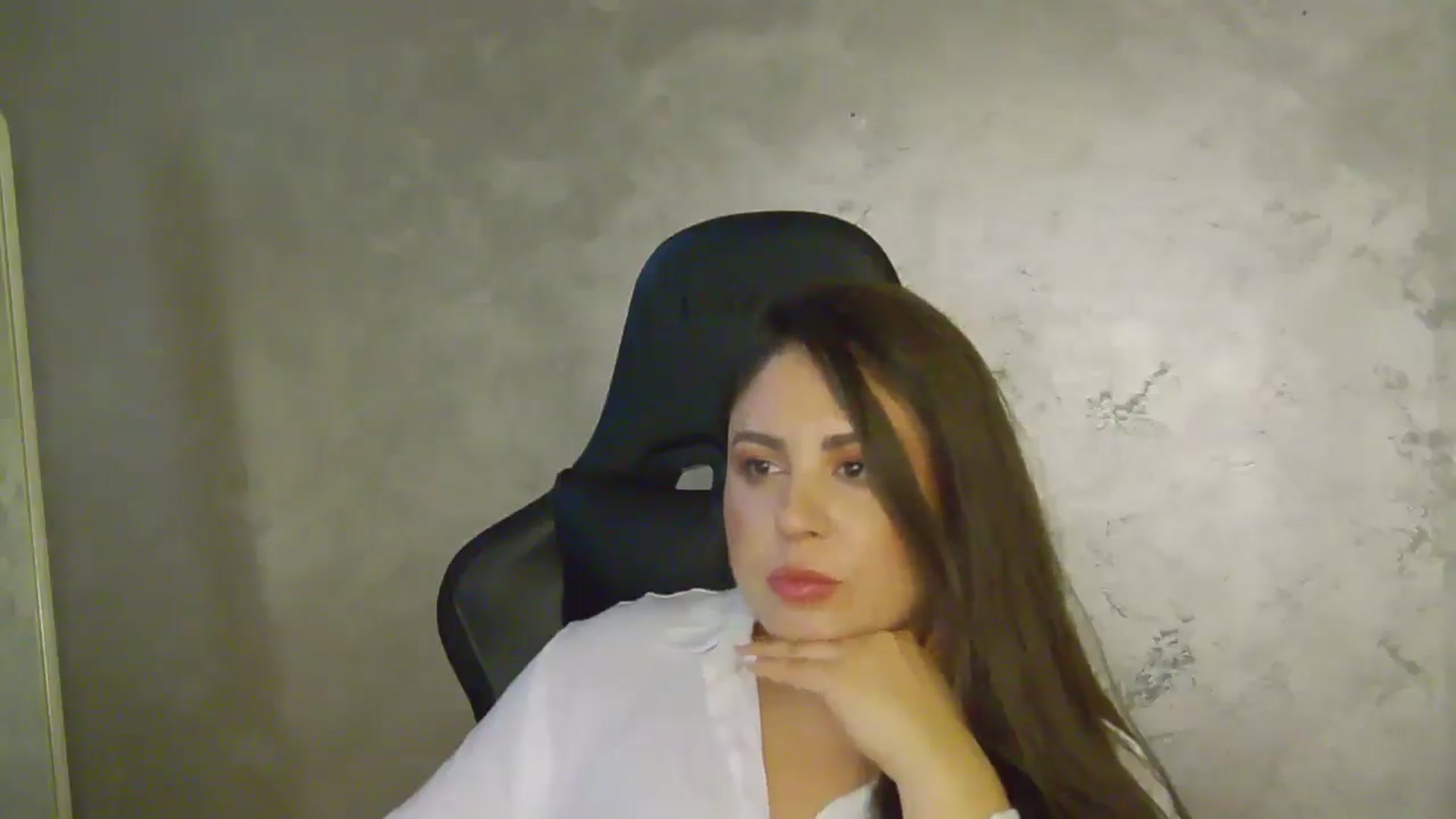 Gallery image thumbnail from NotVanilla's myfreecams stream on, 07/28/2025, 23:46 image 8 of 20