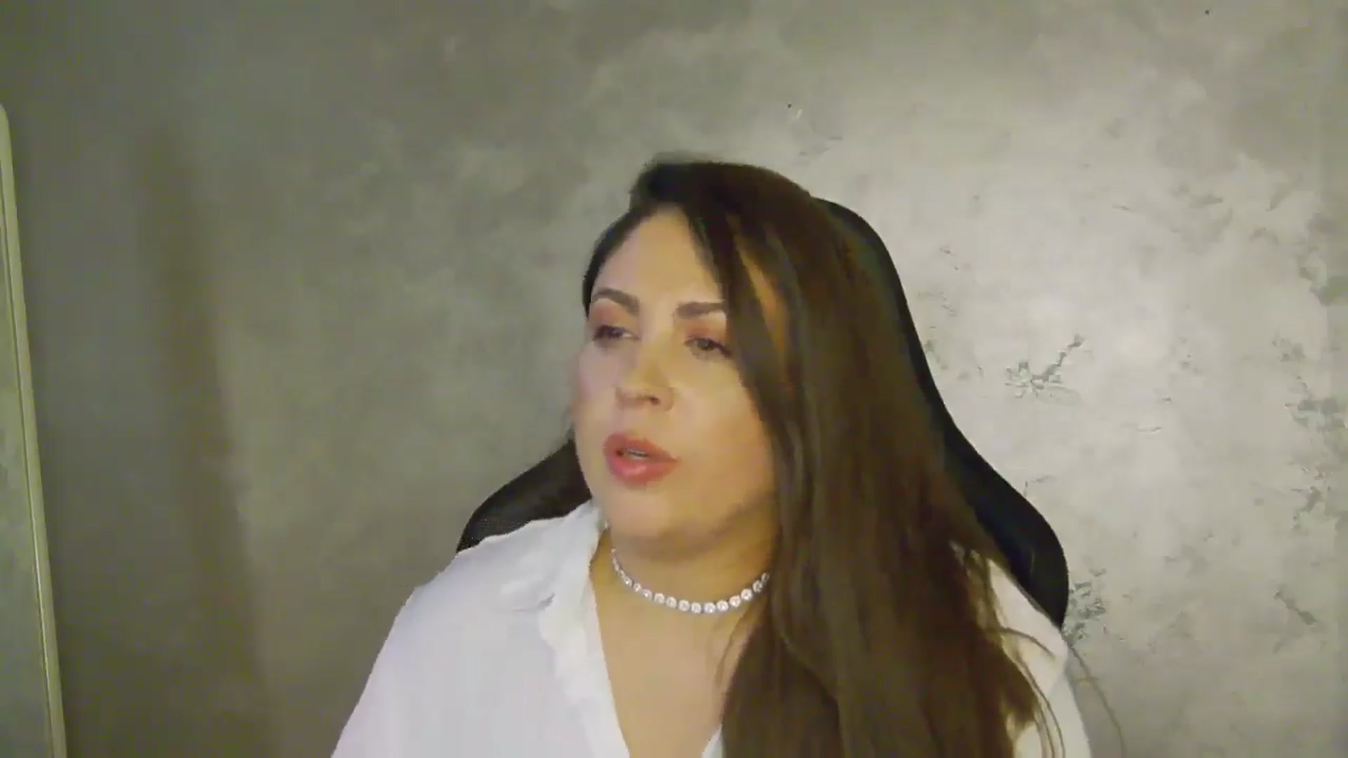 Gallery image thumbnail from NotVanilla's myfreecams stream on, 07/28/2025, 23:46 image 11 of 20