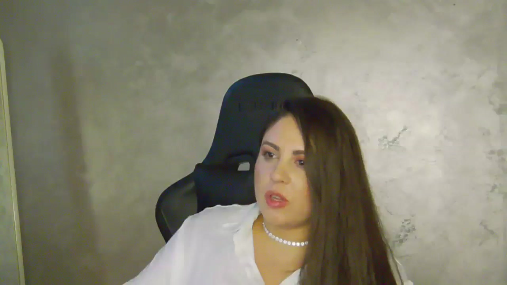 Gallery image thumbnail from NotVanilla's myfreecams stream on, 07/28/2025, 23:46 image 5 of 20