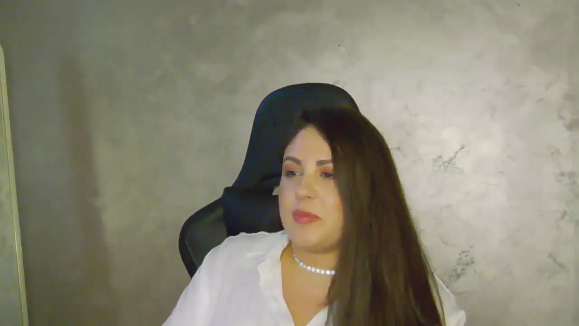 Gallery image thumbnail from NotVanilla's myfreecams stream on, 07/28/2025, 23:46 image 4 of 20