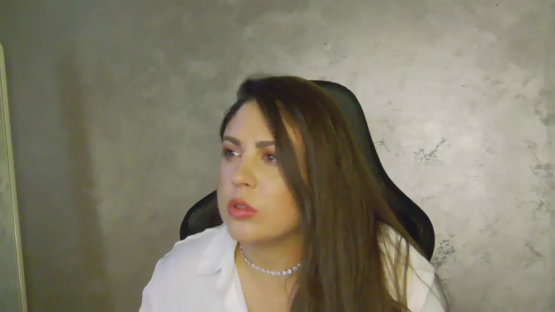 Gallery image thumbnail from NotVanilla's myfreecams stream on, 07/28/2025, 23:46 image 12 of 20