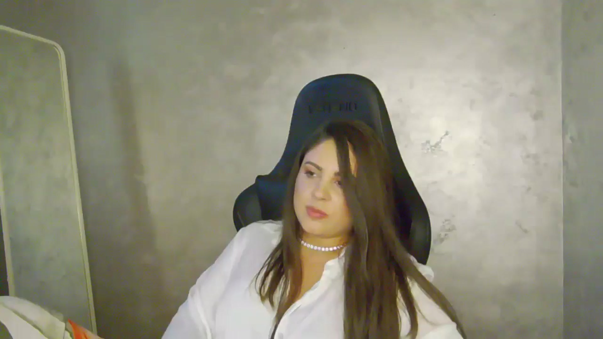 Gallery image thumbnail from NotVanilla's myfreecams stream on, 07/29/2025, 01:43 image 10 of 20