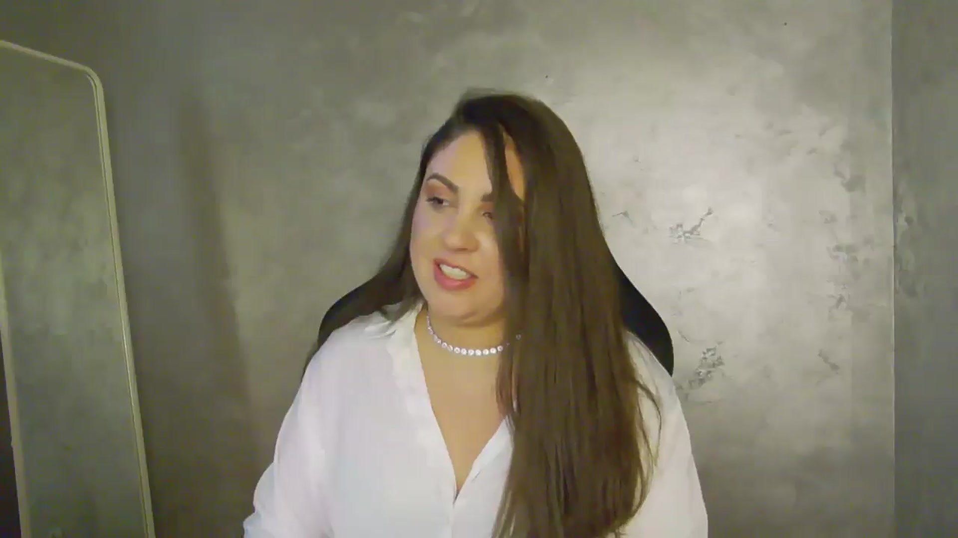Gallery image thumbnail from NotVanilla's myfreecams stream on, 07/29/2025, 01:43 image 4 of 20