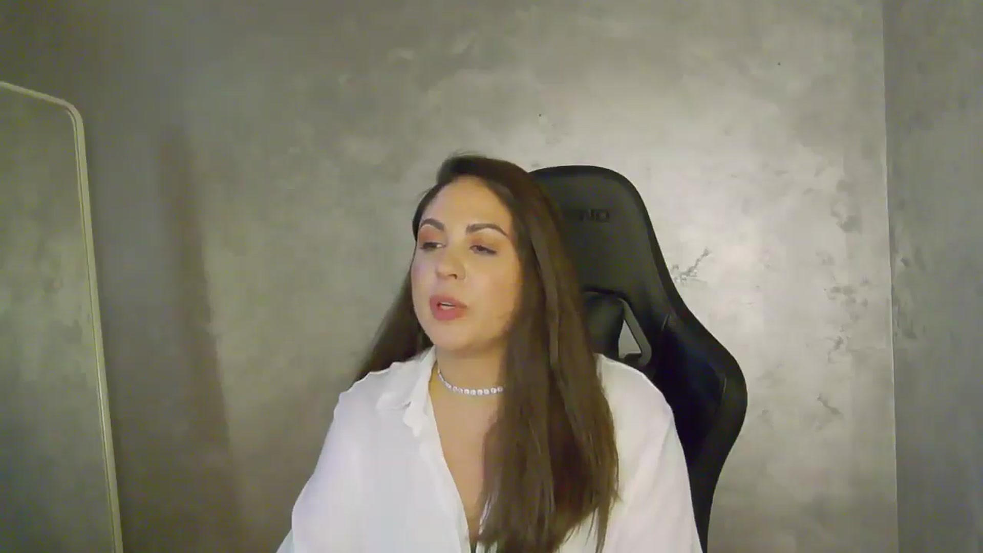 Gallery image thumbnail from NotVanilla's myfreecams stream on, 07/29/2025, 01:43 image 20 of 20