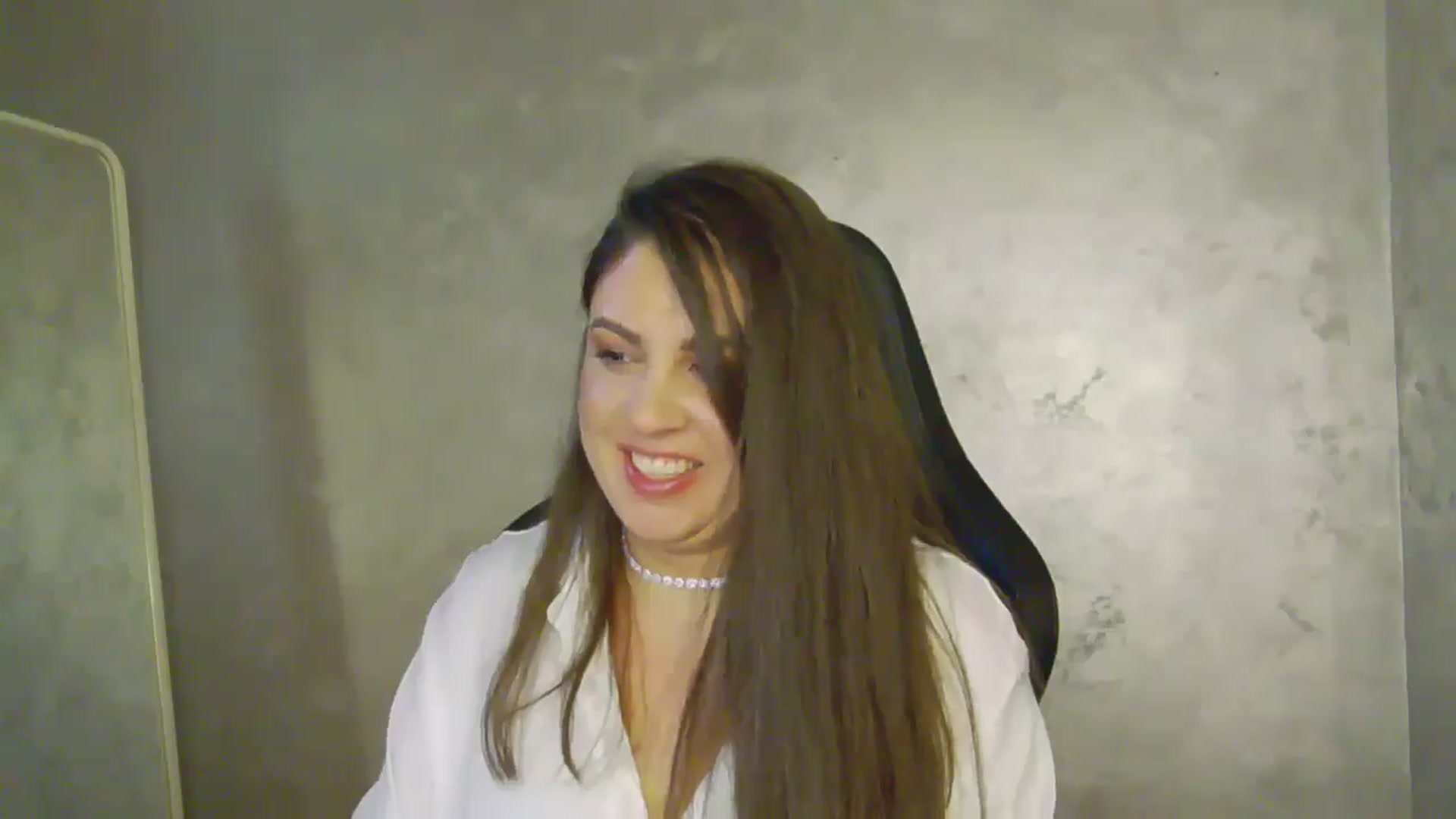 Gallery image thumbnail from NotVanilla's myfreecams stream on, 07/29/2025, 01:43 image 3 of 20