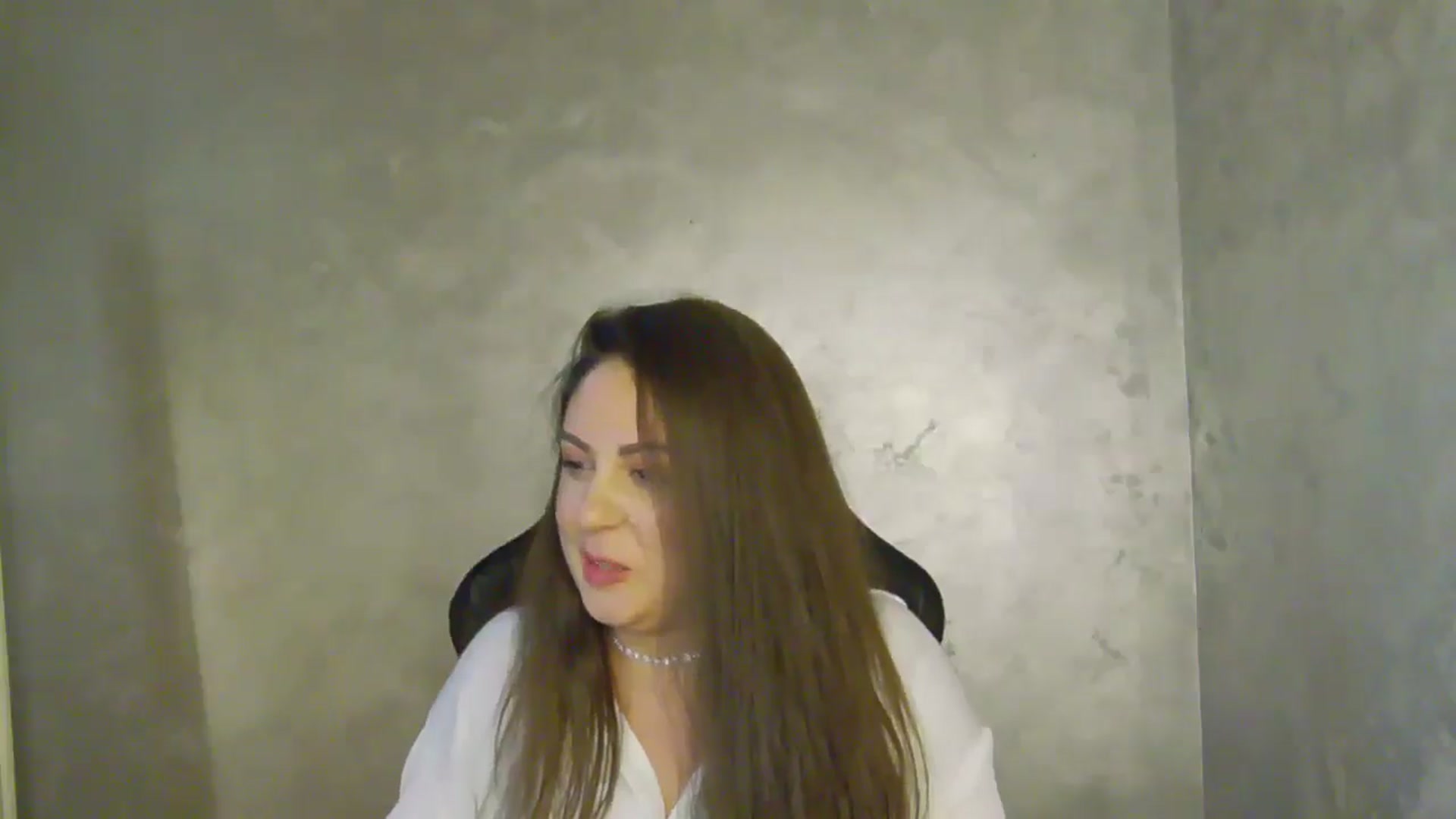 Gallery image thumbnail from NotVanilla's myfreecams stream on, 07/29/2025, 03:39 image 17 of 20