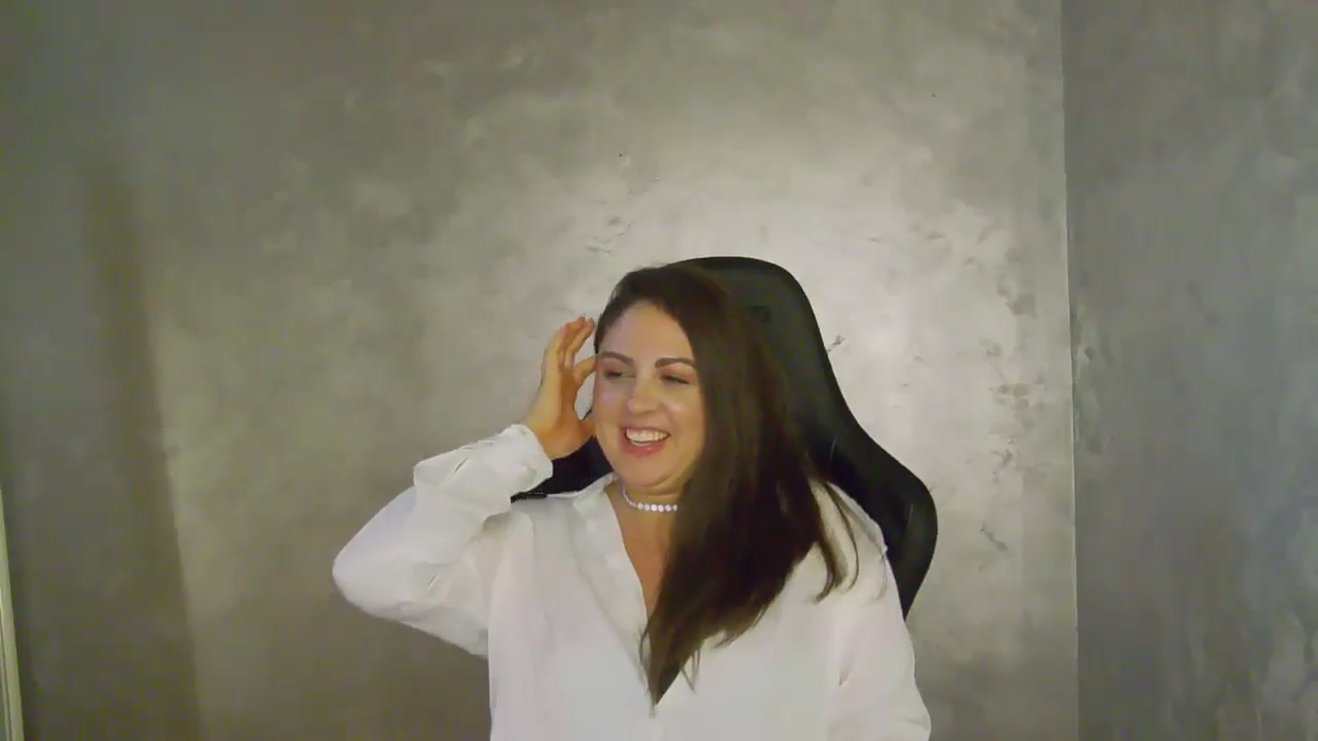 Gallery image thumbnail from NotVanilla's myfreecams stream on, 07/29/2025, 03:39 image 11 of 20